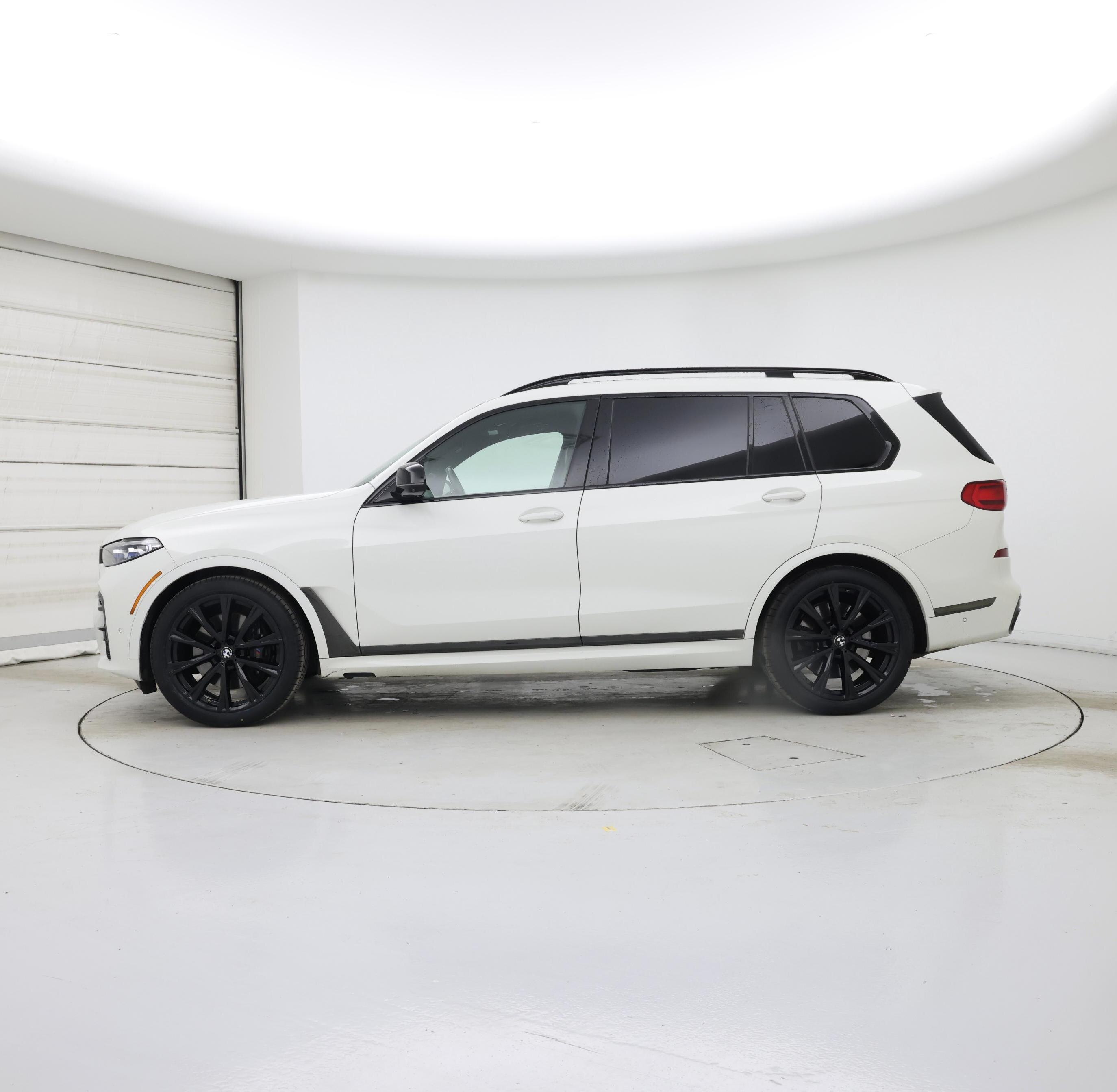 Thumbnail: 2021 BMW X7 - 3