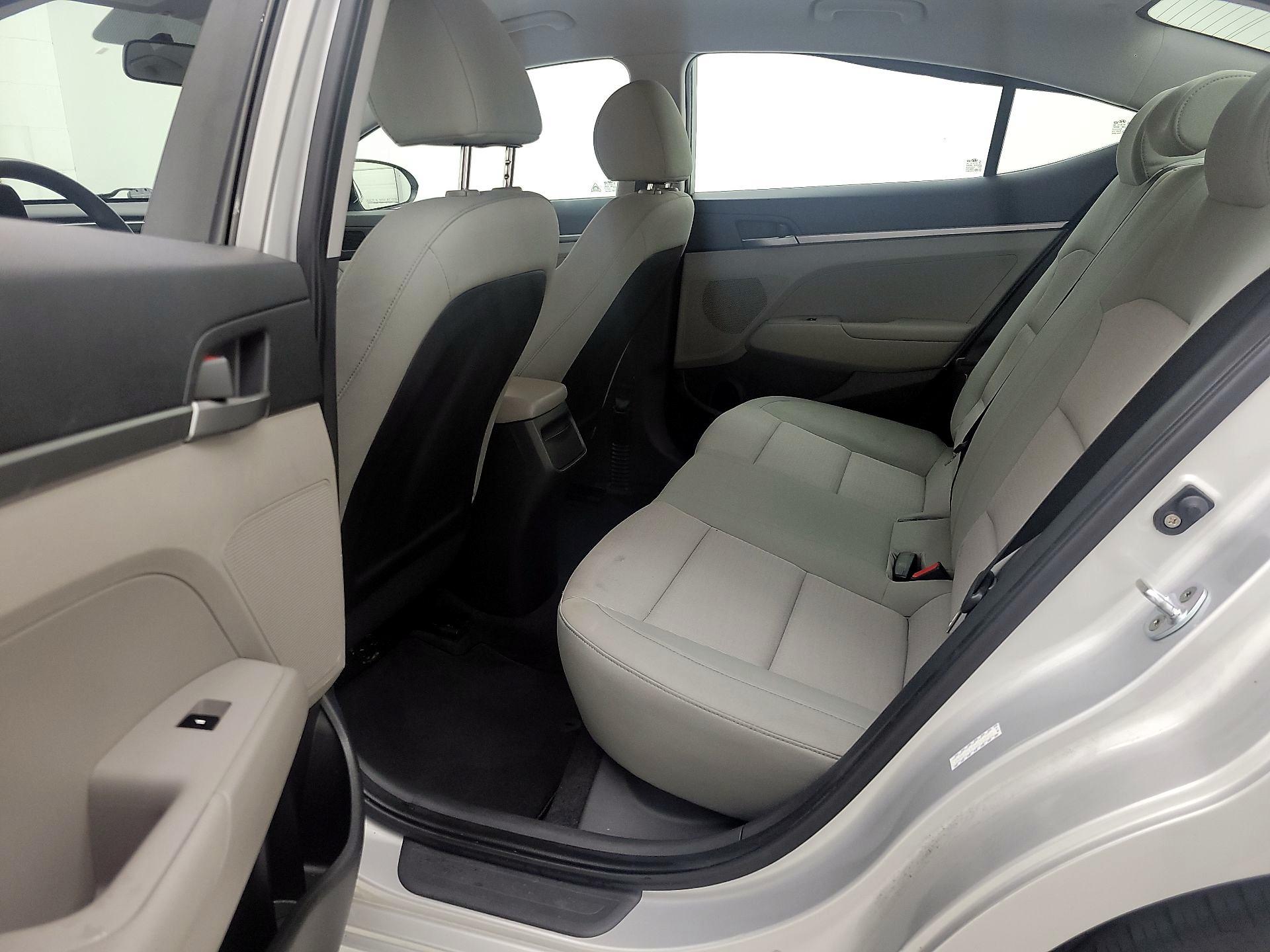 Thumbnail: 2017 Hyundai Elantra - 18