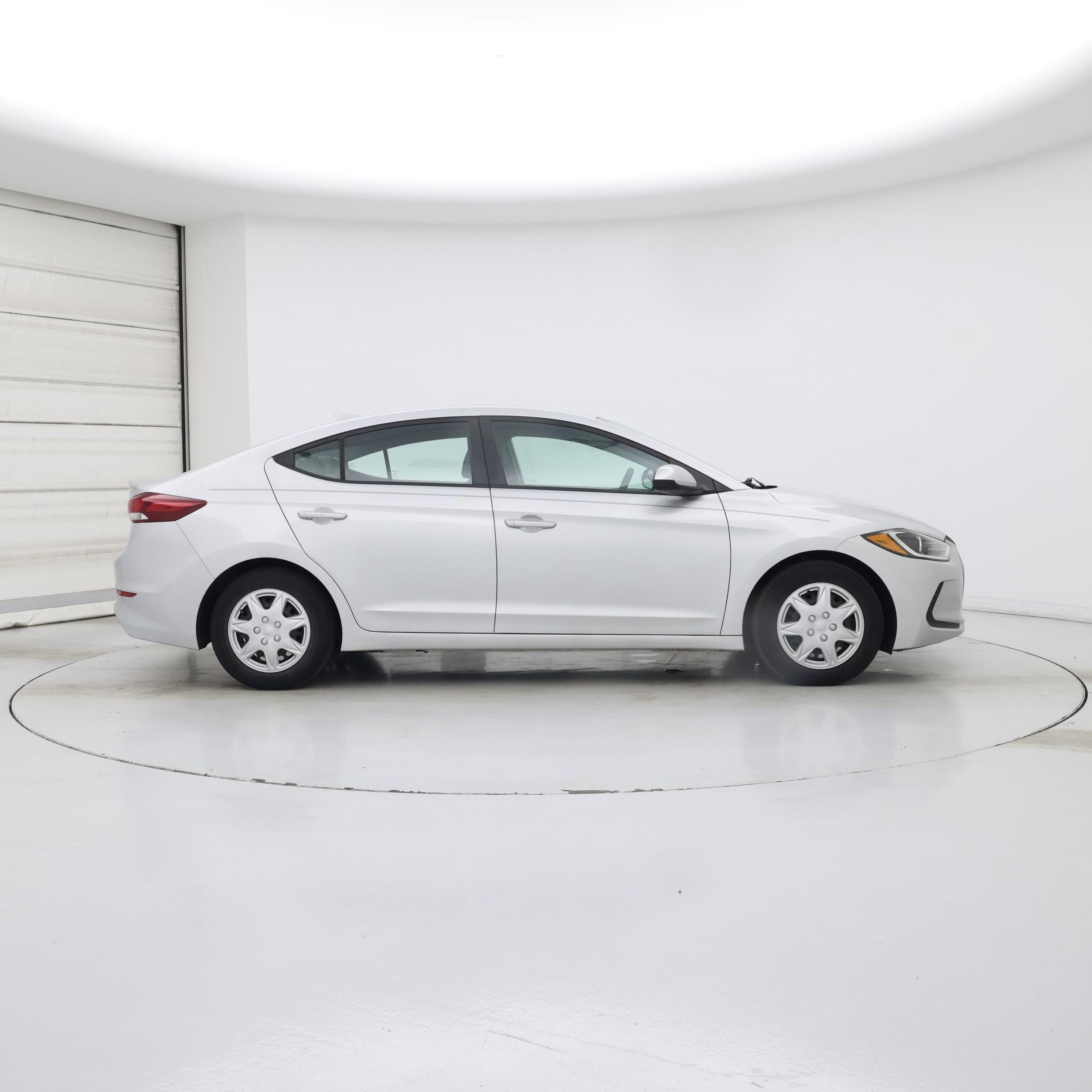 Thumbnail: 2017 Hyundai Elantra - 7