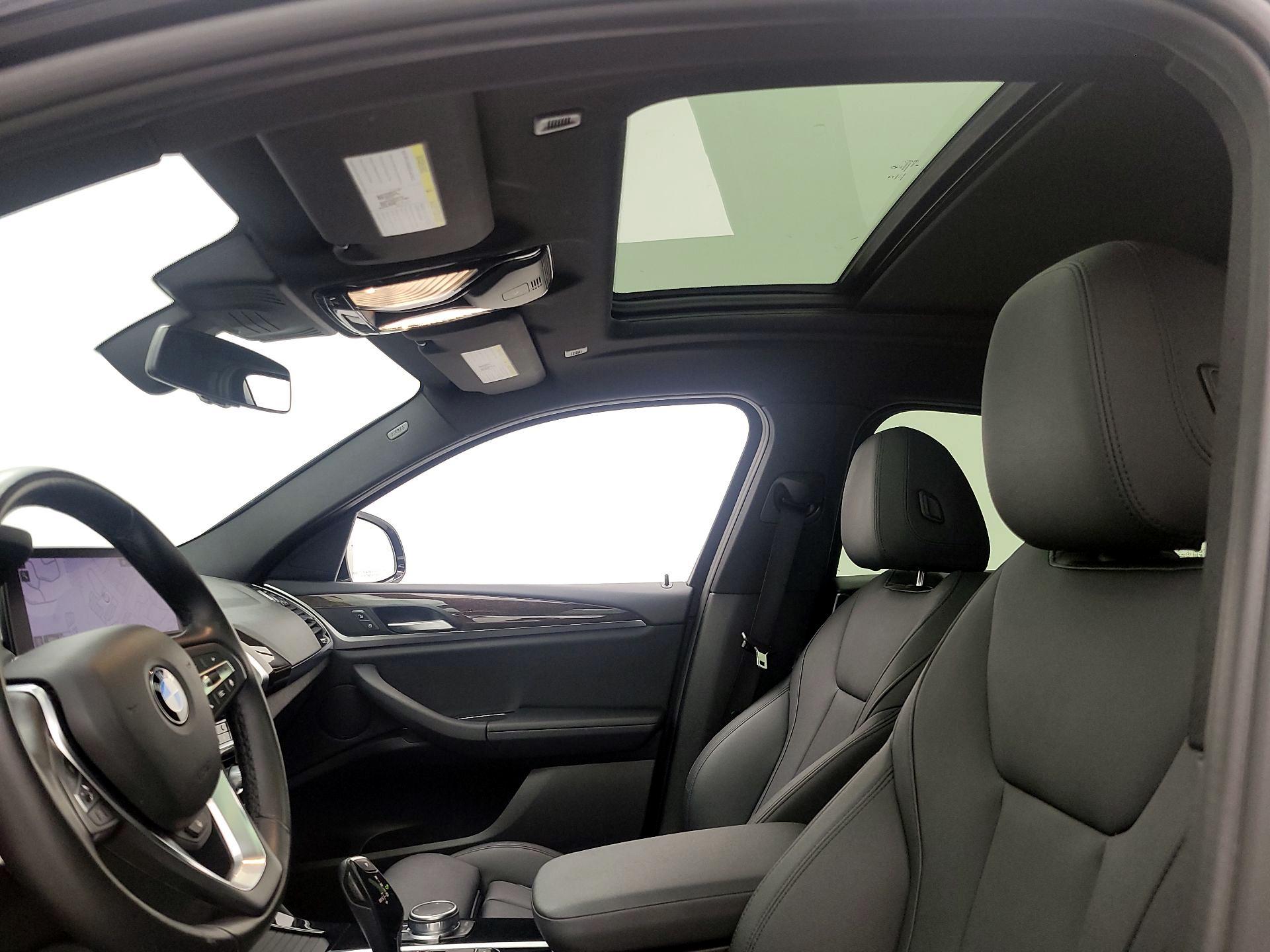 Thumbnail: 2021 BMW X4 - 20