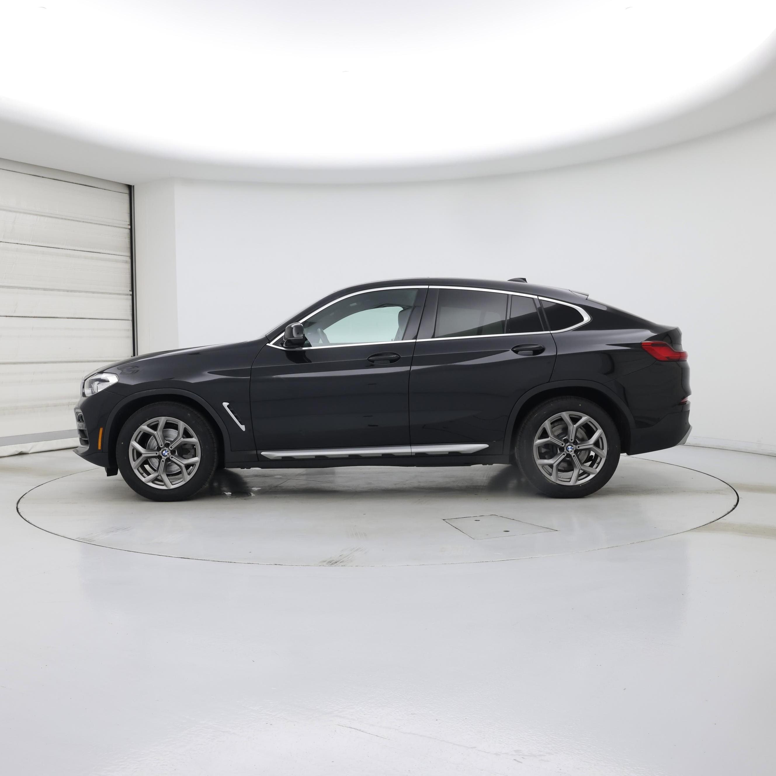 Thumbnail: 2021 BMW X4 - 3