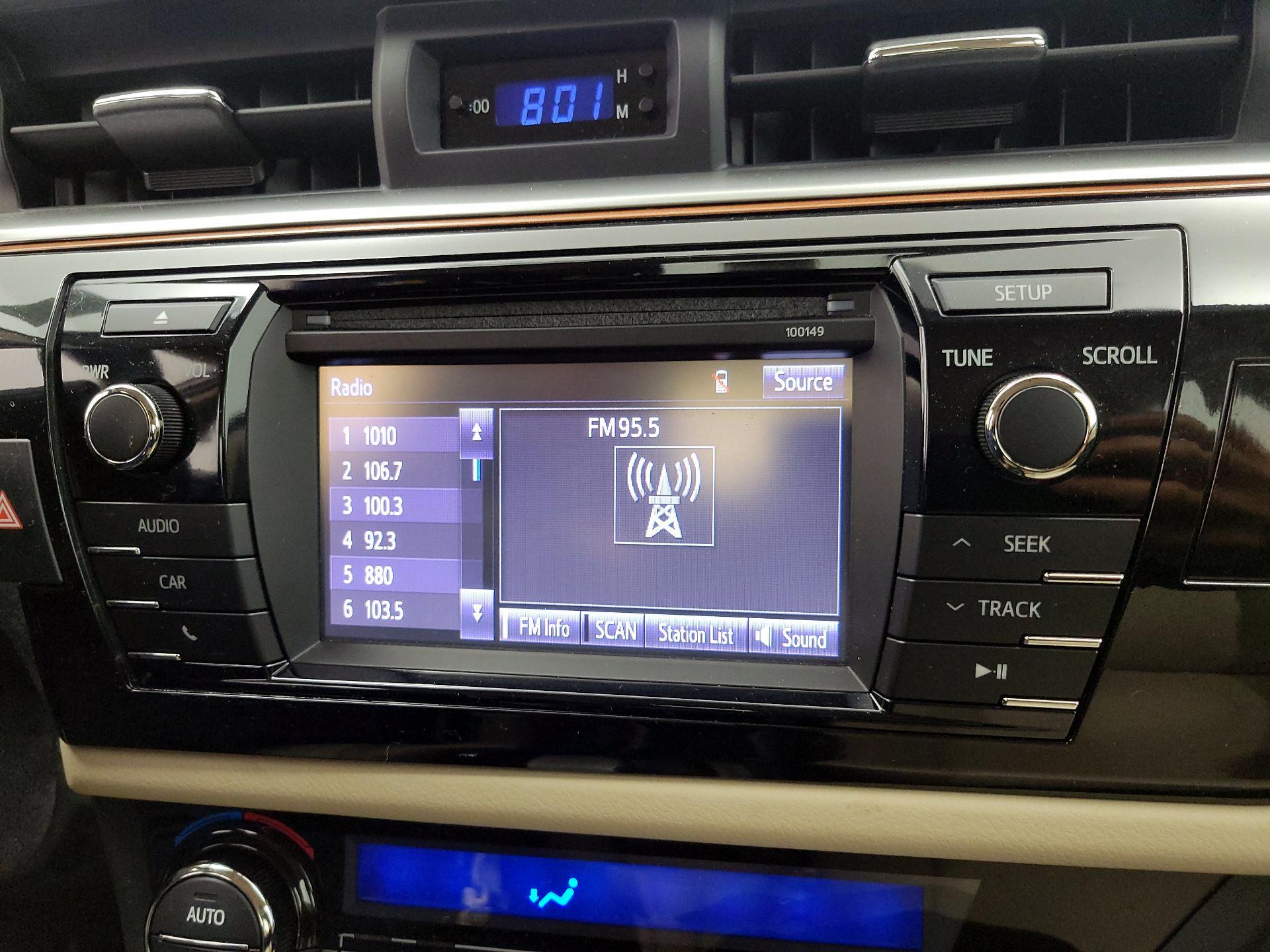 Thumbnail: 2015 Toyota Corolla - 15