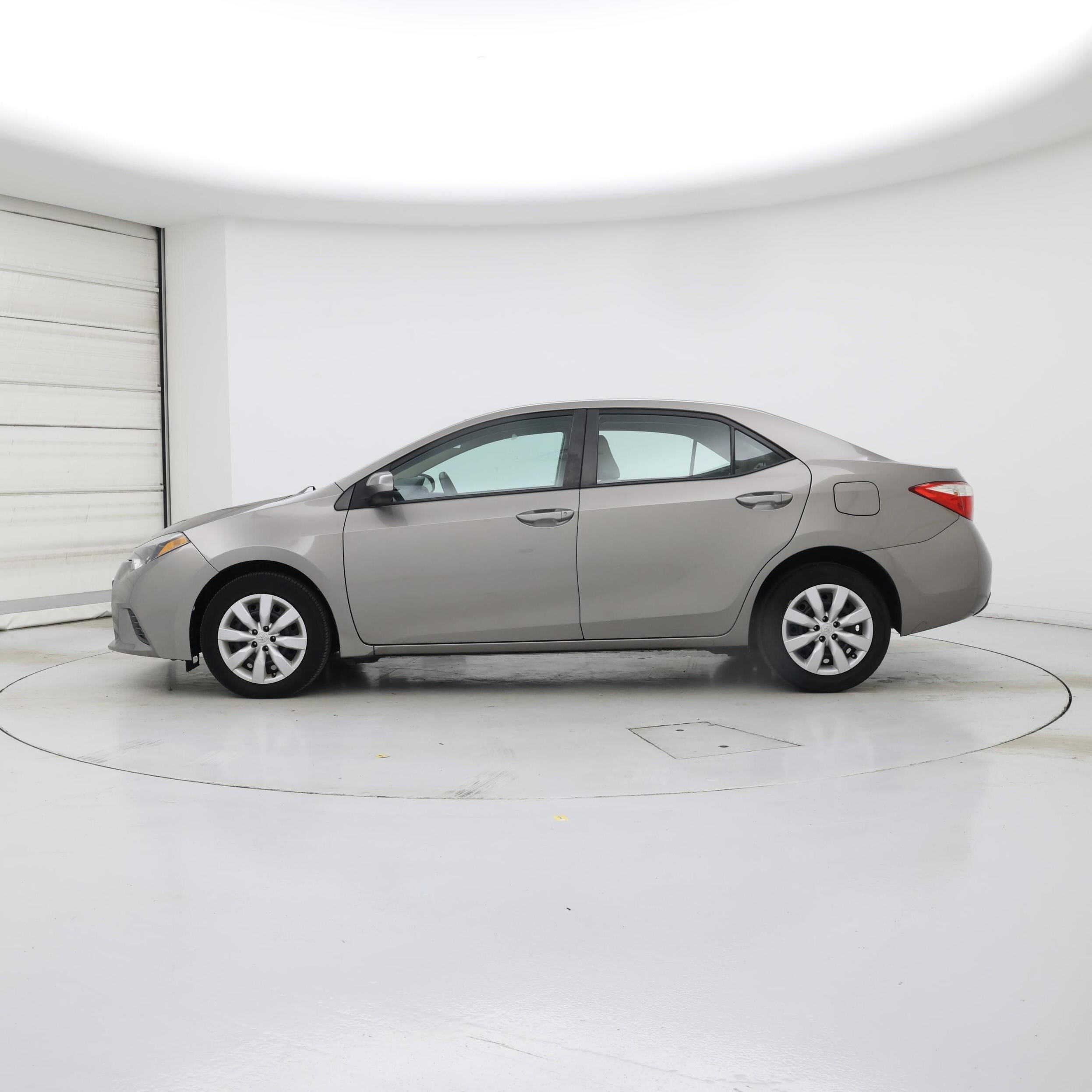 Thumbnail: 2015 Toyota Corolla - 3