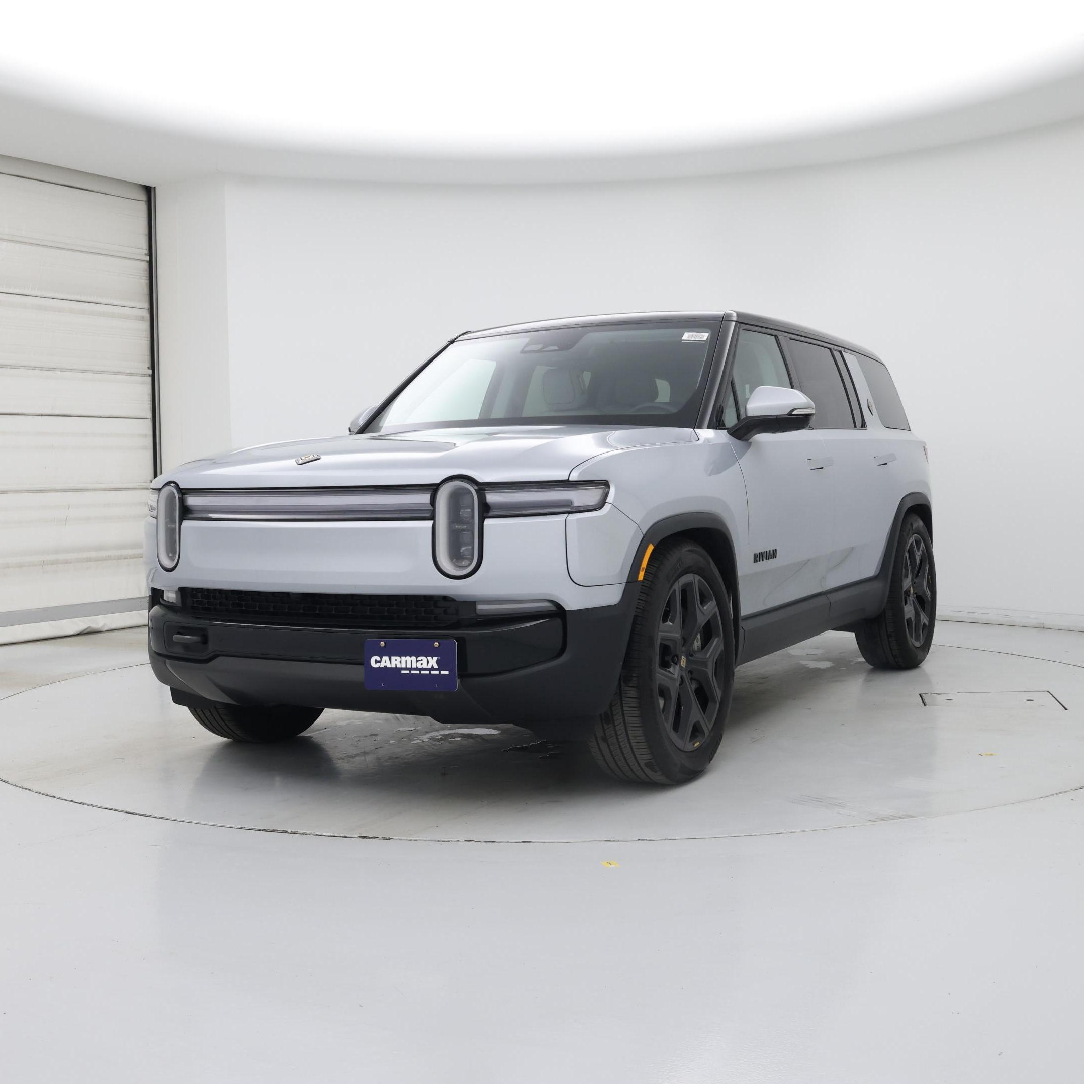 Thumbnail: 2025 Rivian R1S - 4