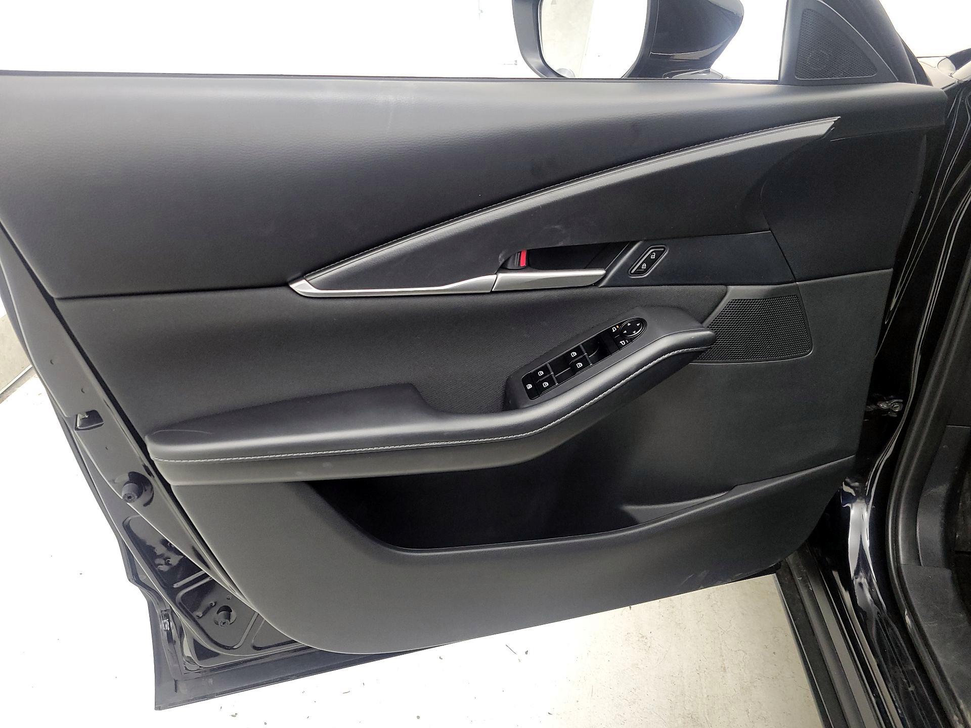 Thumbnail: 2025 Mazda CX-30 - 12