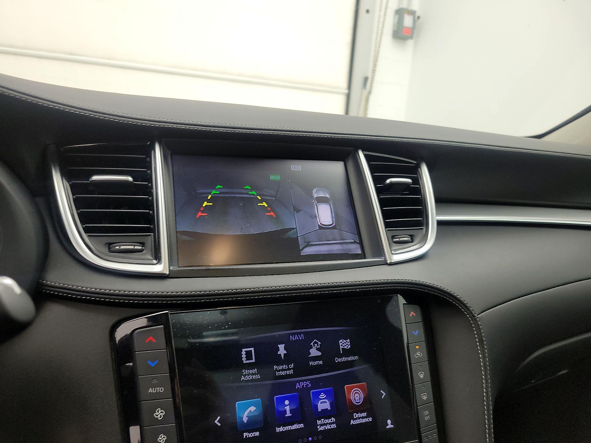 Thumbnail: 2019 INFINITI QX50 - 14