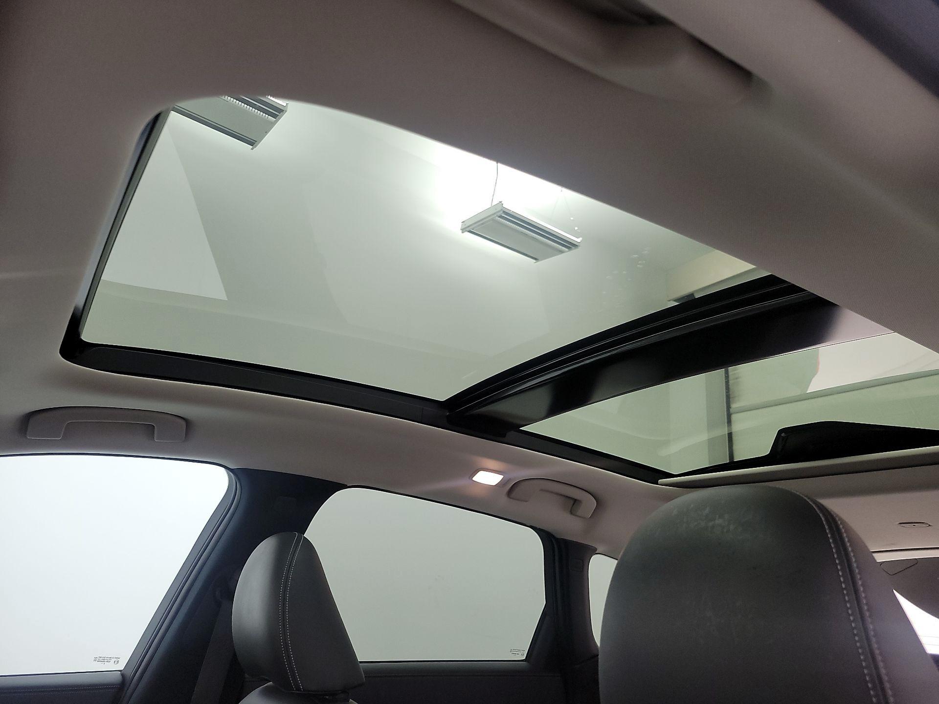 Thumbnail: 2019 INFINITI QX50 - 19