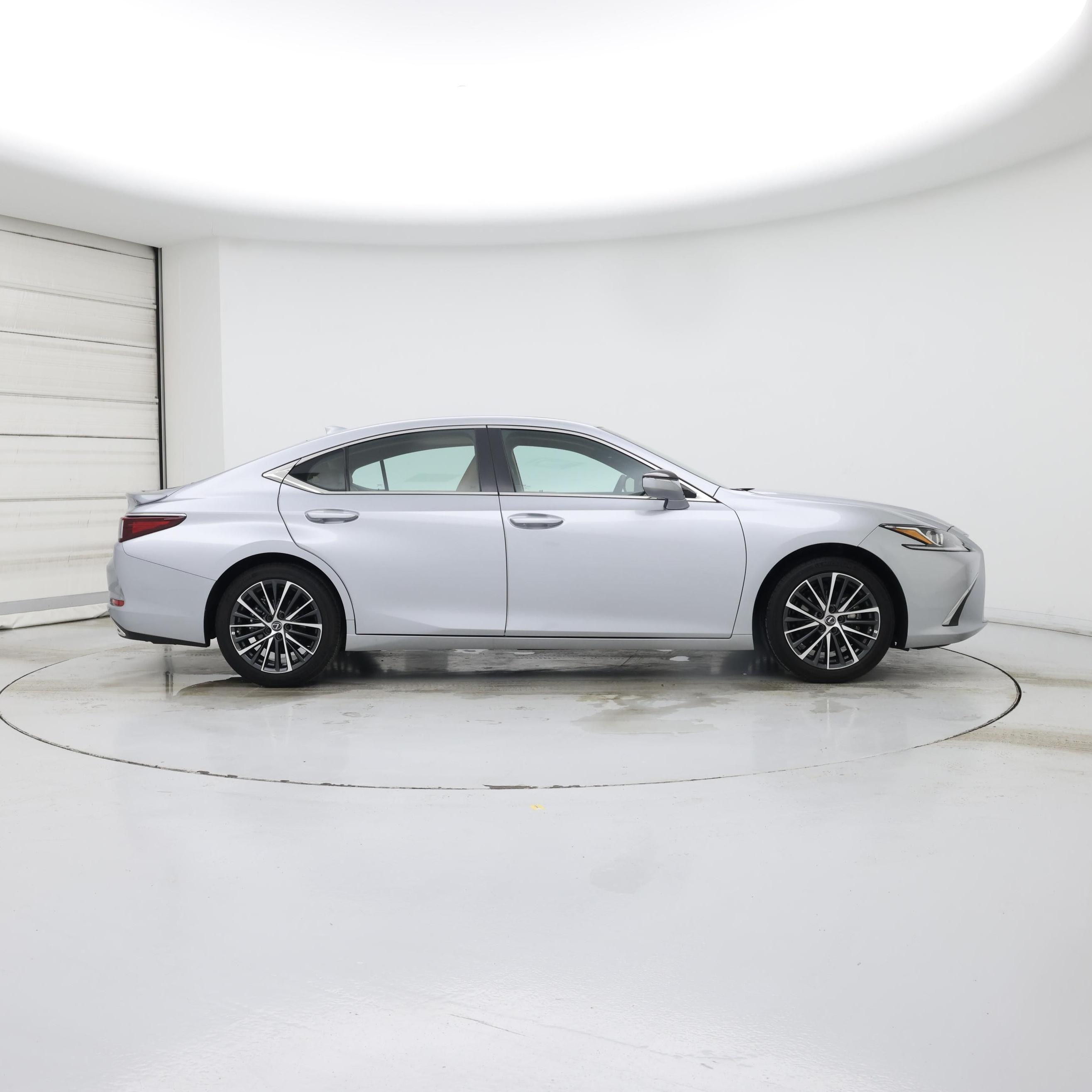 Thumbnail: 2025 Lexus ES - 7