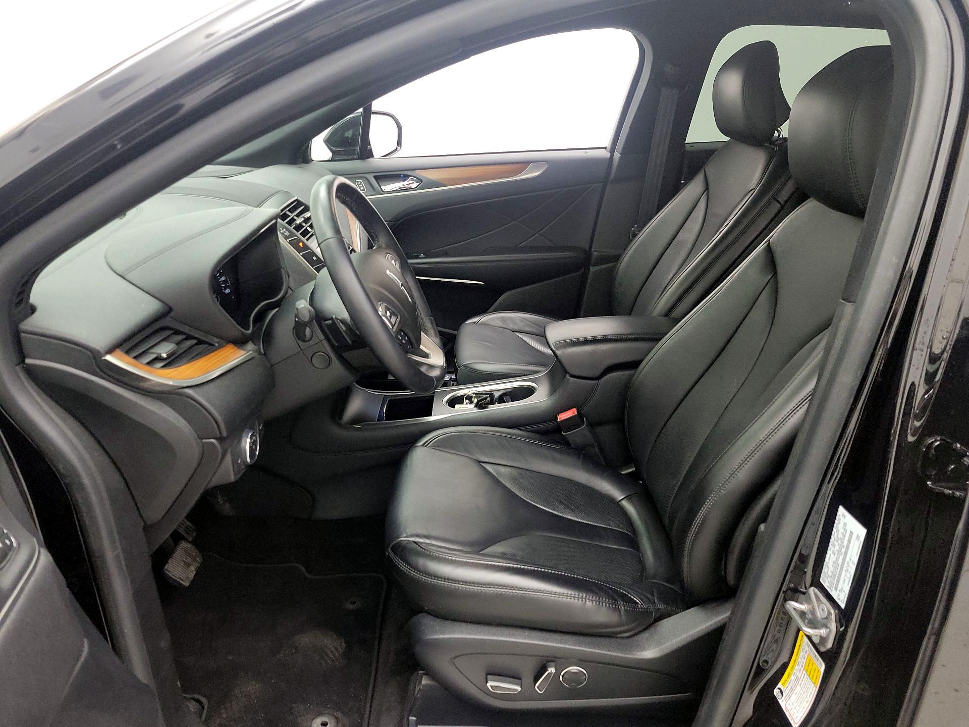 Thumbnail: 2019 Lincoln MKC - 11