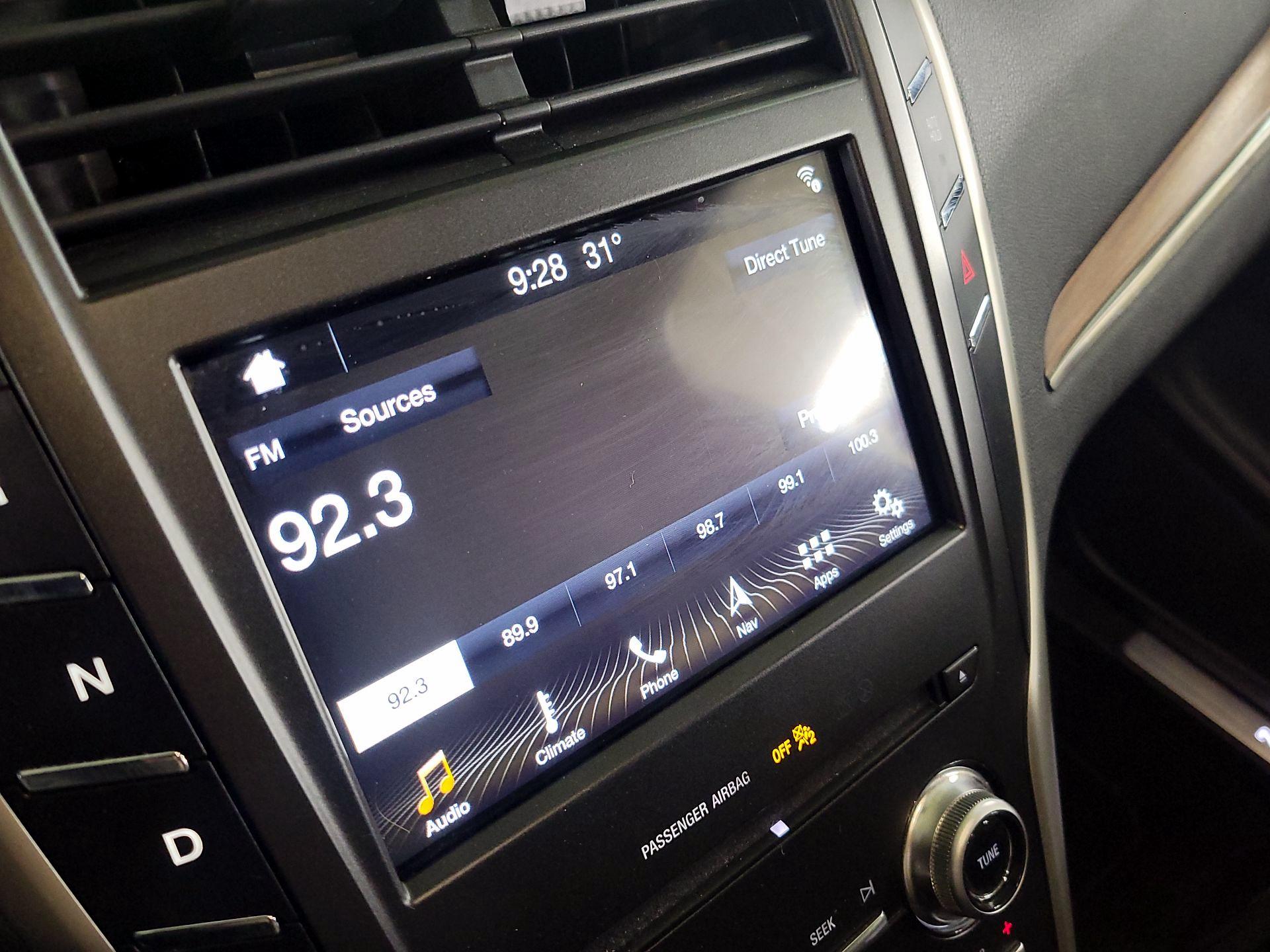 Thumbnail: 2019 Lincoln MKC - 16