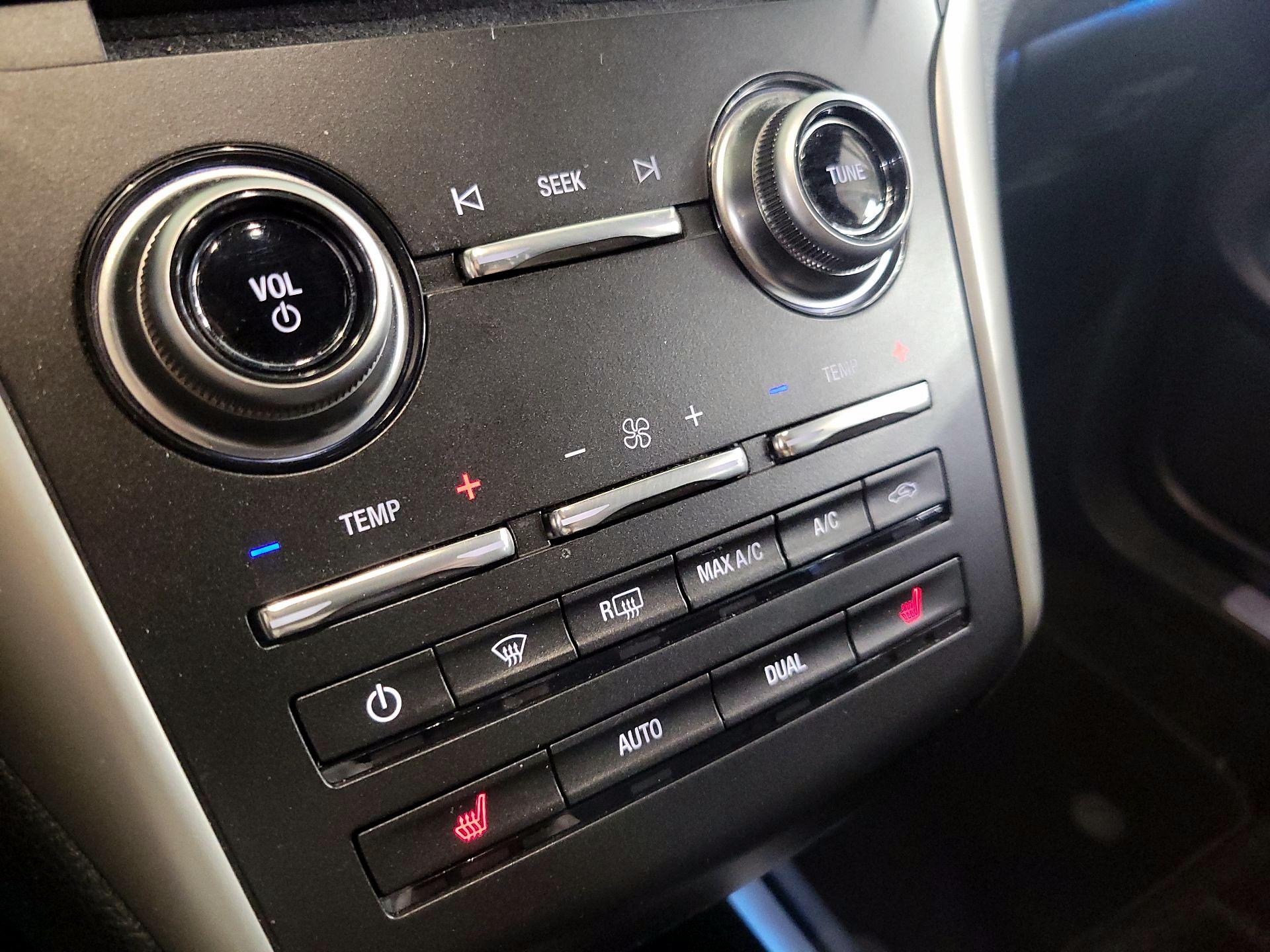 Thumbnail: 2019 Lincoln MKC - 17