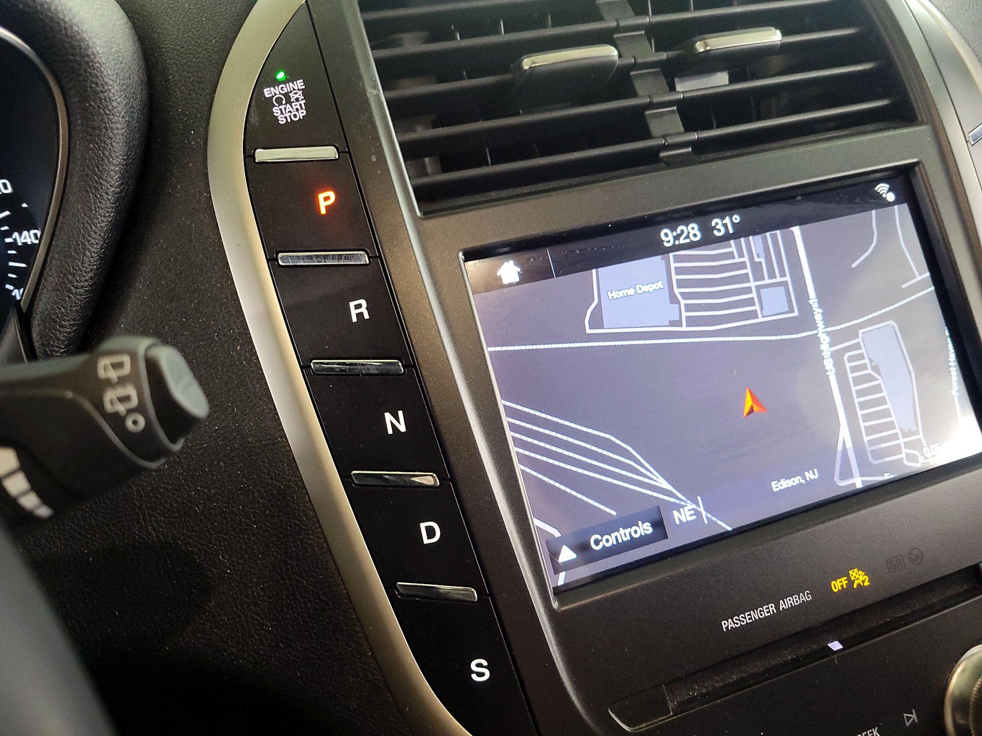 Thumbnail: 2019 Lincoln MKC - 18