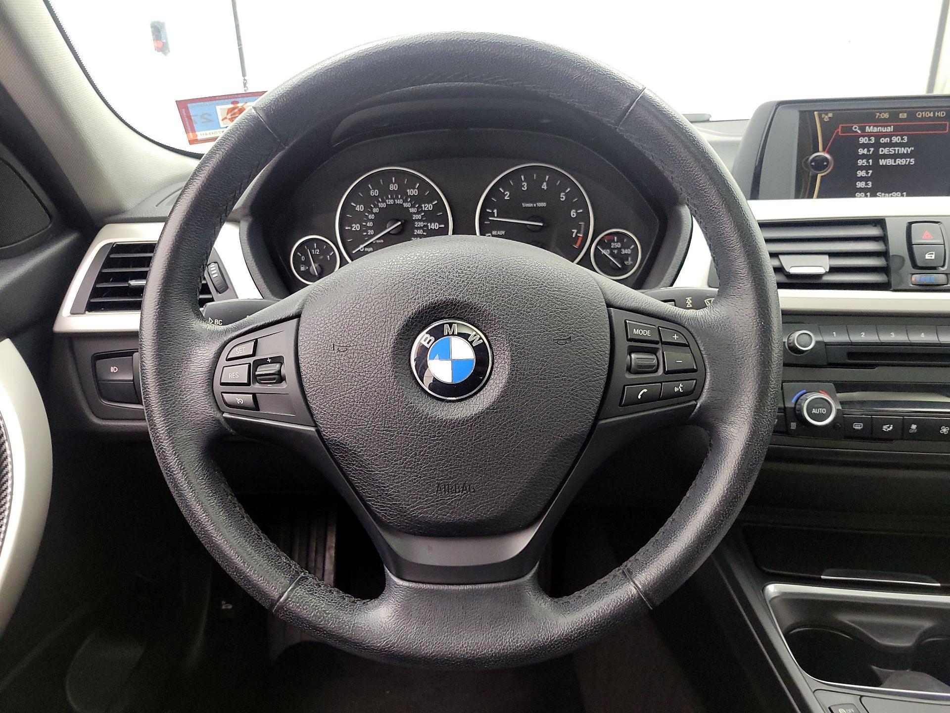 Thumbnail: 2014 BMW 3 Series - 10