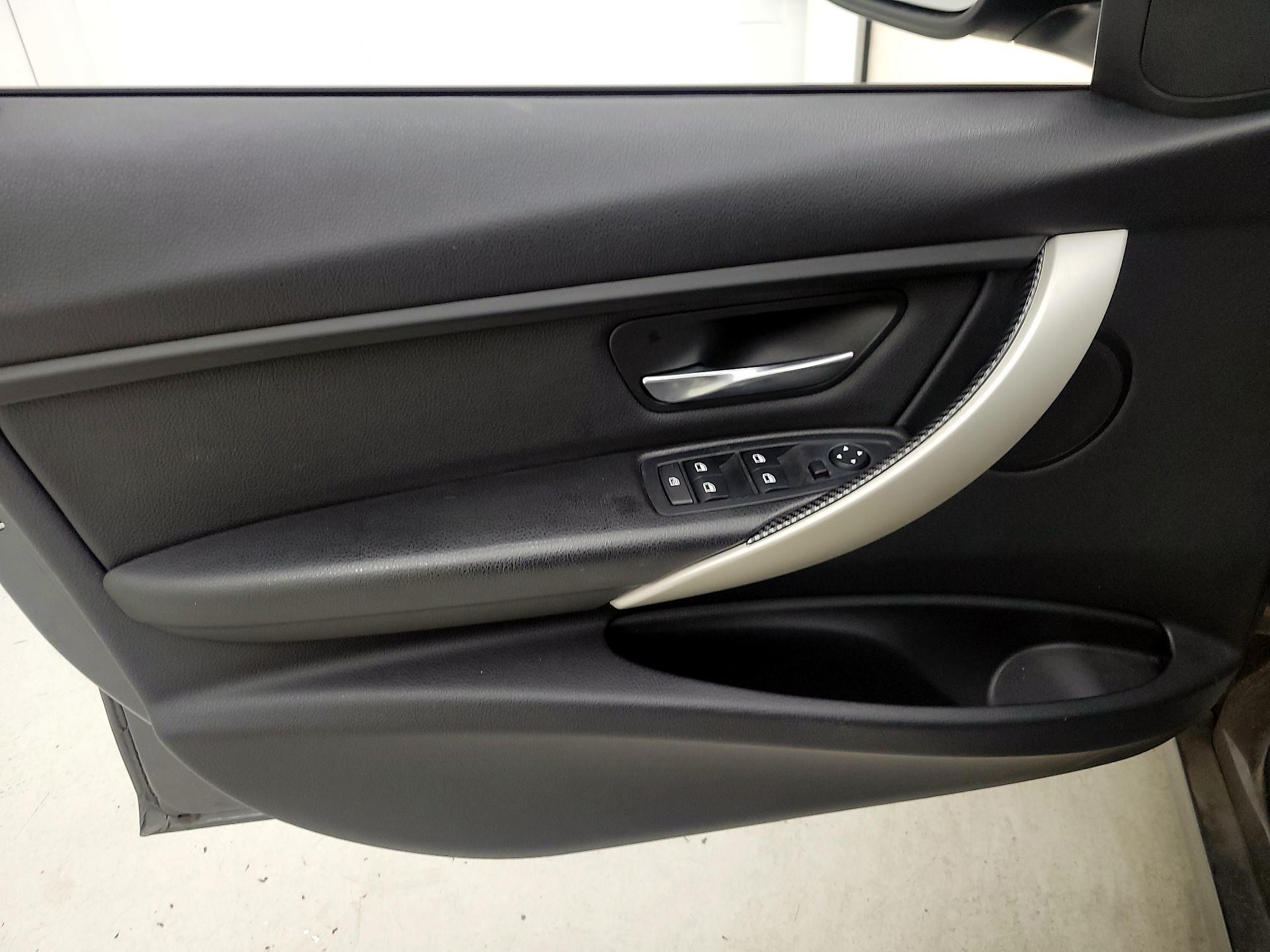 Thumbnail: 2014 BMW 3 Series - 12