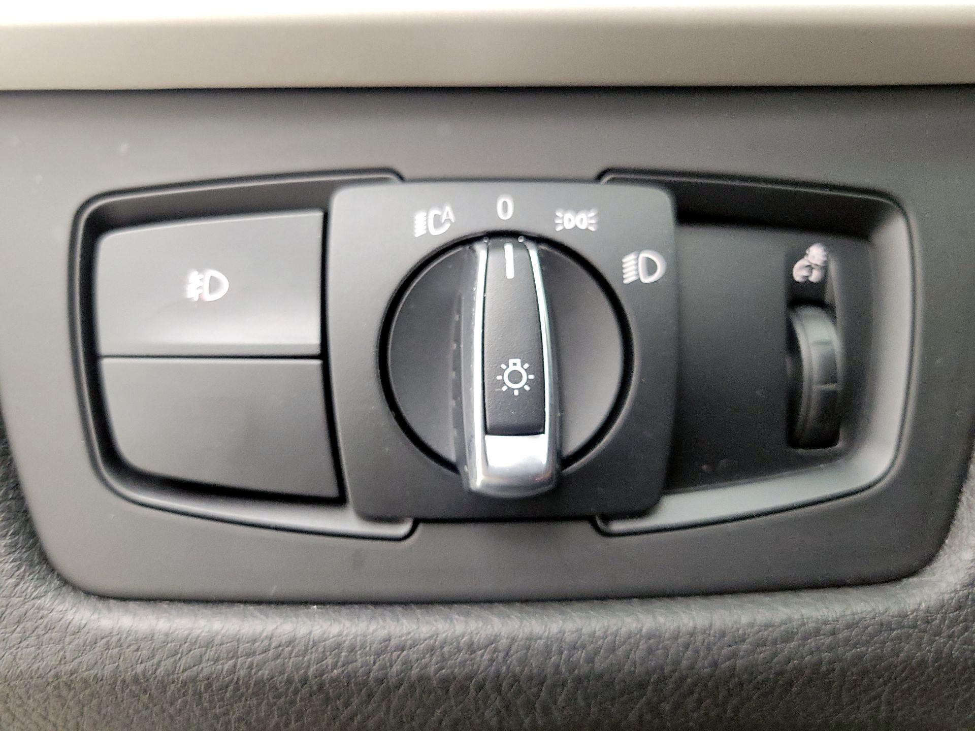 Thumbnail: 2014 BMW 3 Series - 13