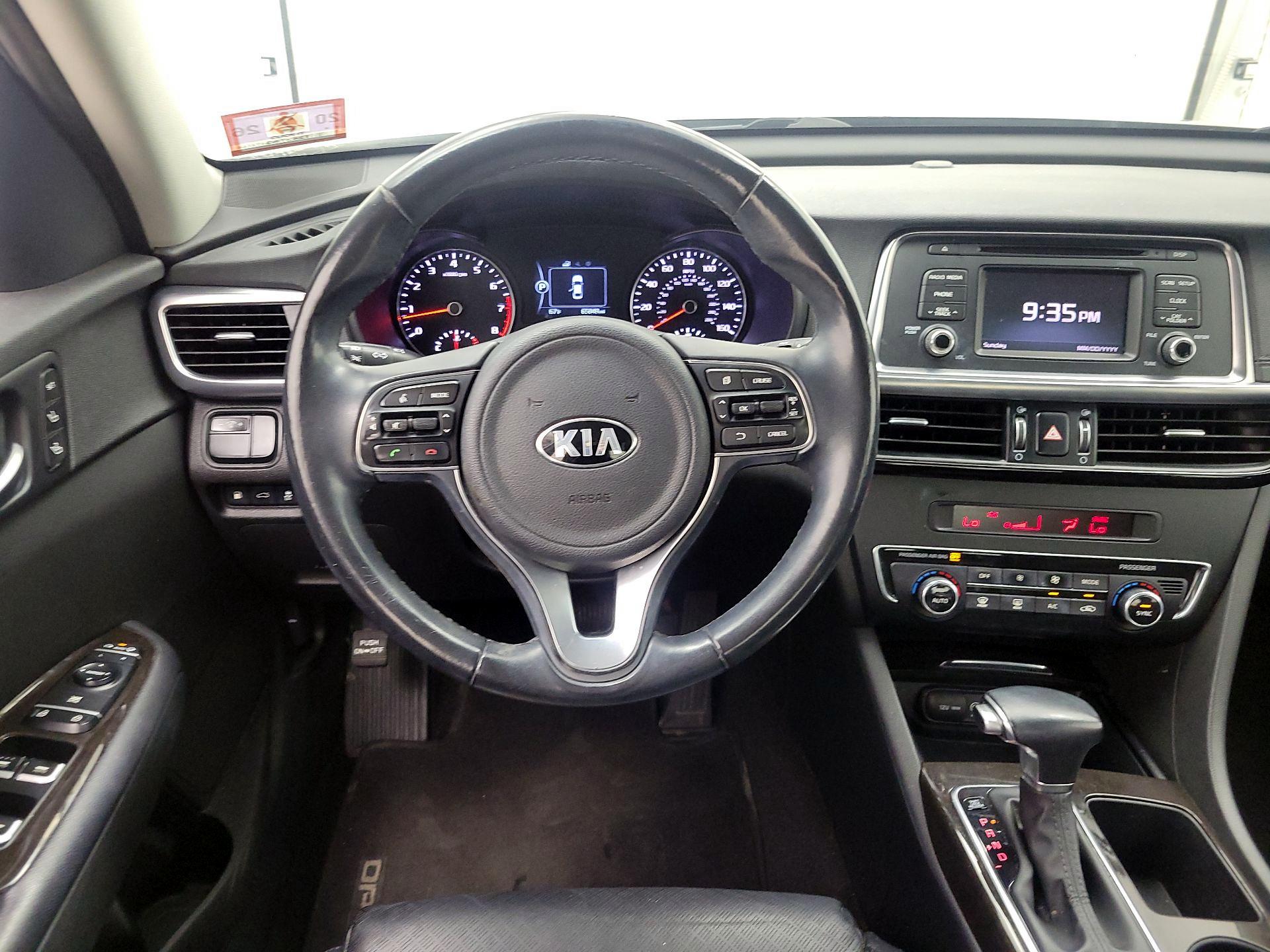 Thumbnail: 2016 Kia Optima - 10