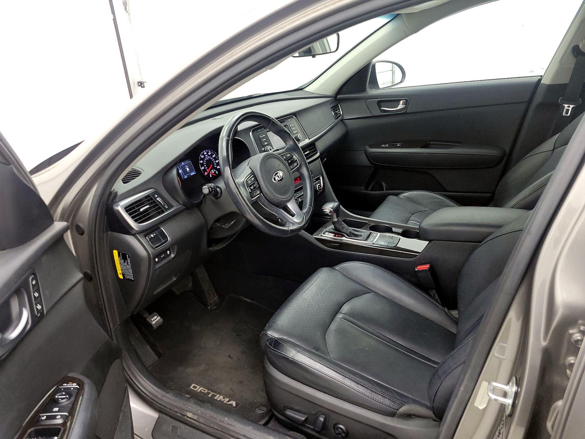 Thumbnail: 2016 Kia Optima - 11