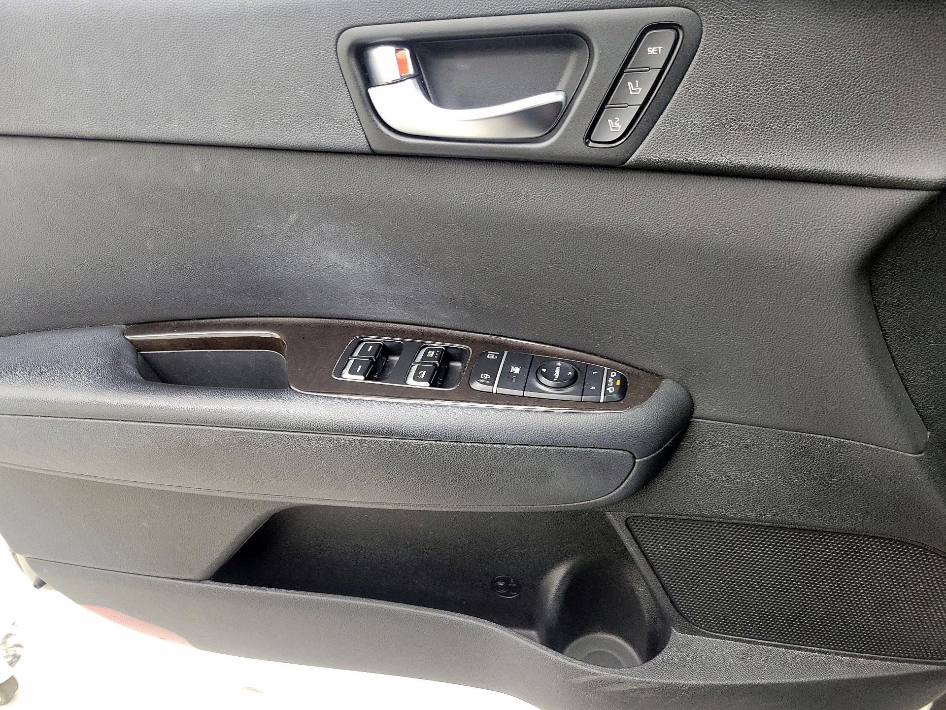 Thumbnail: 2016 Kia Optima - 12