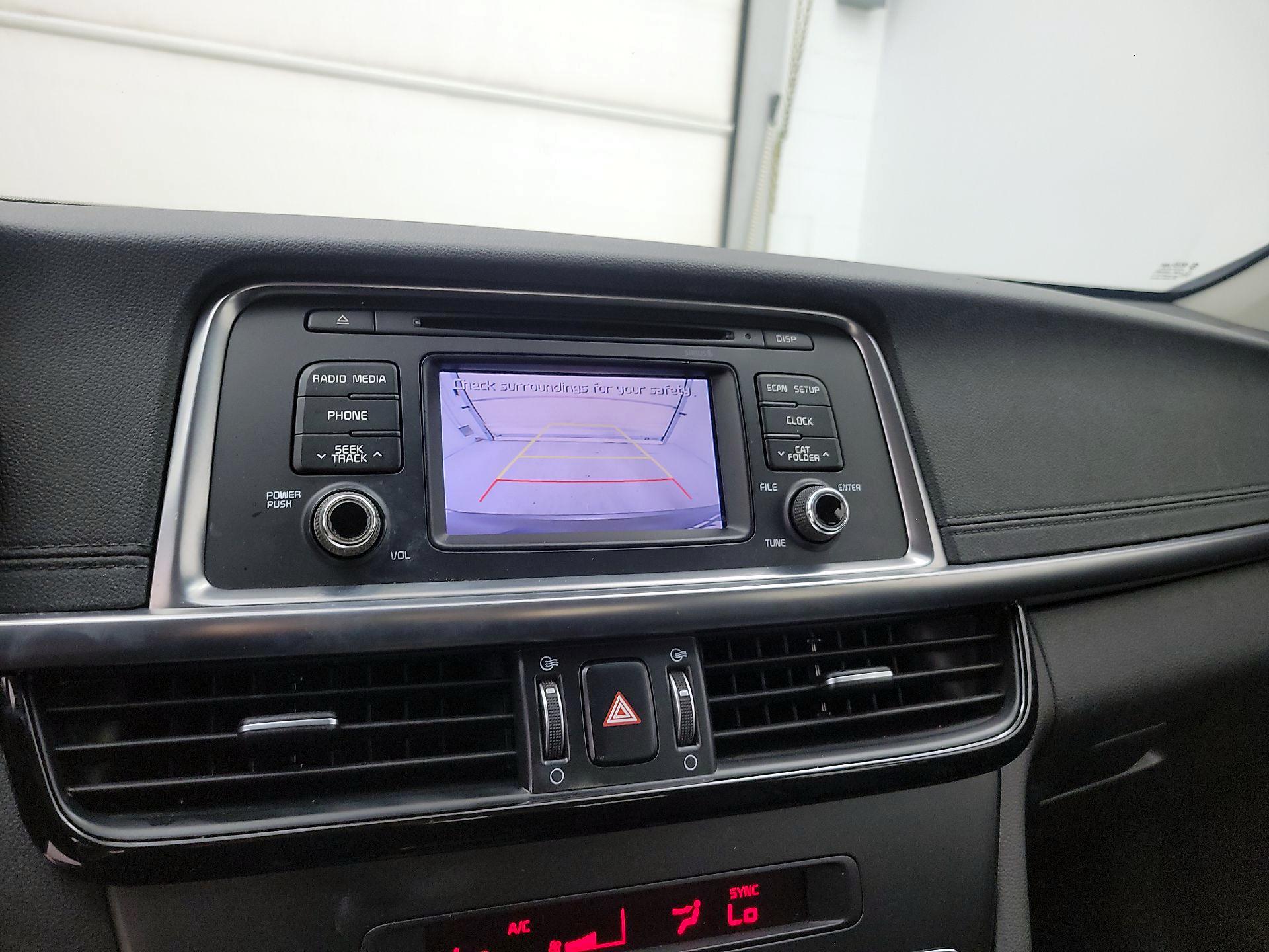 Thumbnail: 2016 Kia Optima - 14