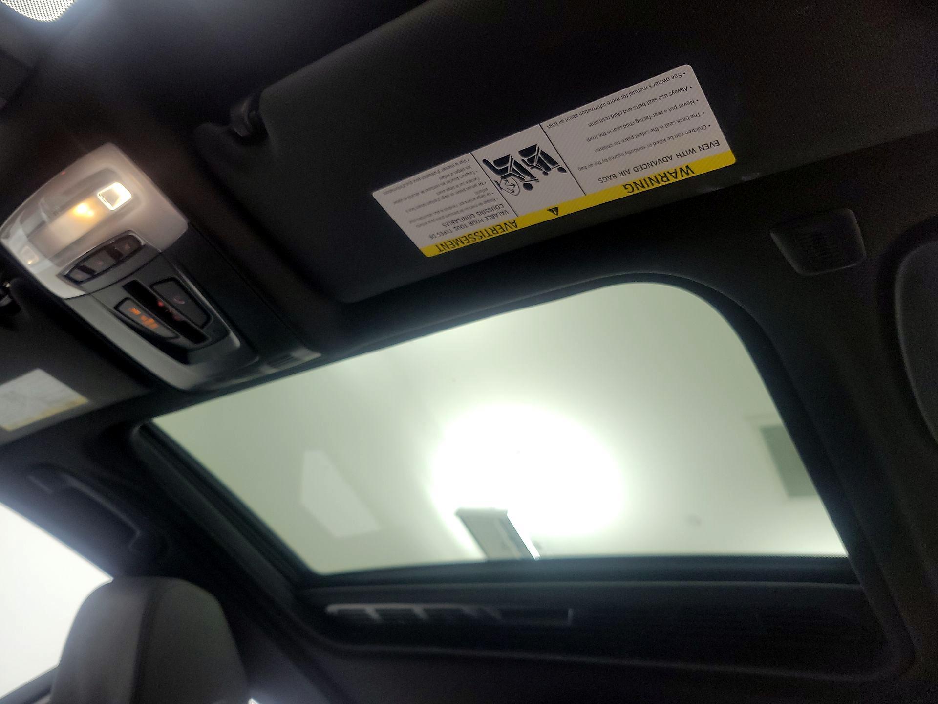 Thumbnail: 2016 BMW 3 Series - 19