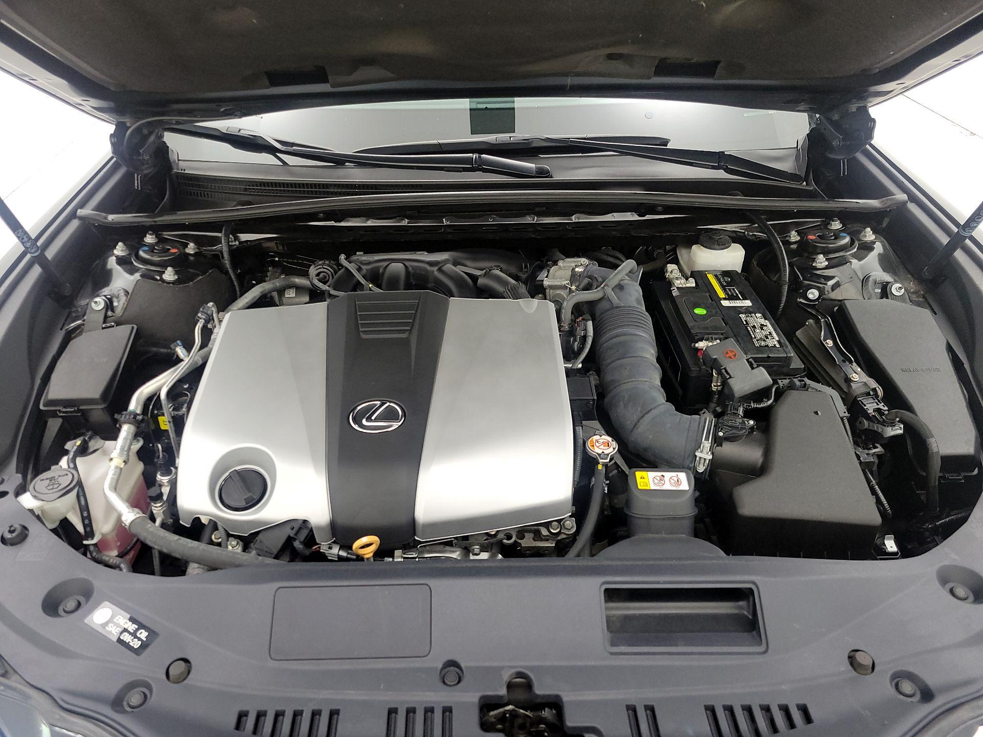 Thumbnail: 2020 Lexus ES - 20