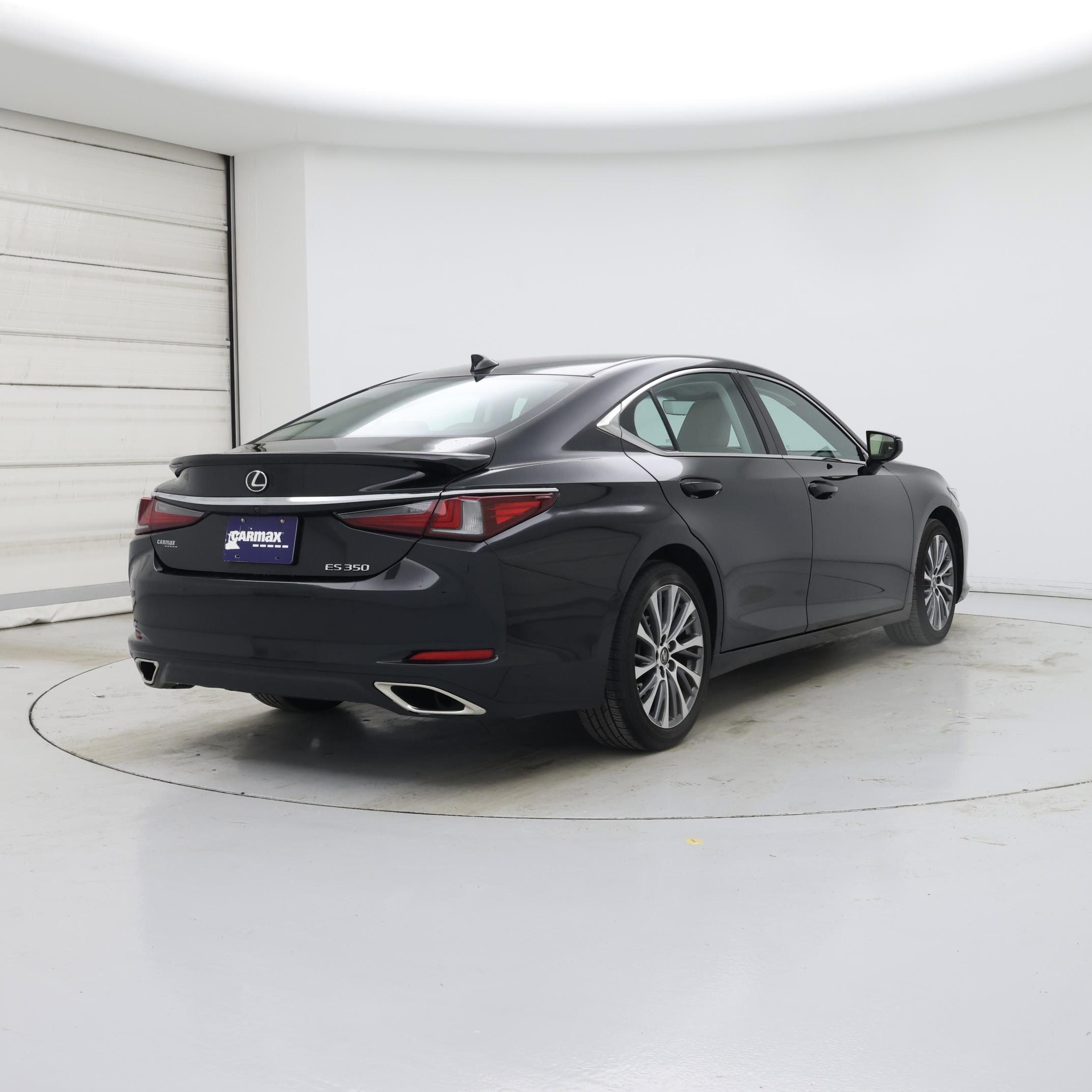 Thumbnail: 2020 Lexus ES - 8