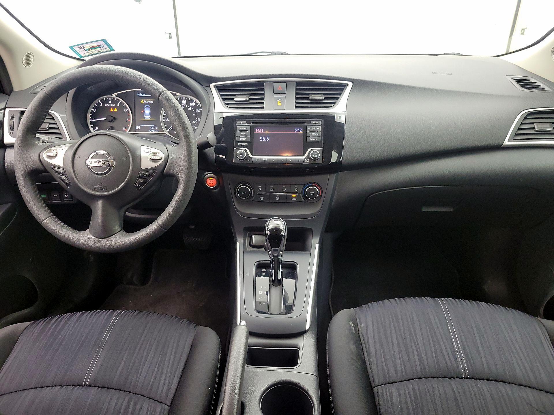 Thumbnail: 2017 Nissan Sentra - 9