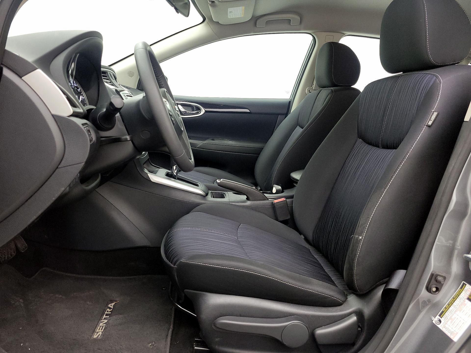 Thumbnail: 2017 Nissan Sentra - 11