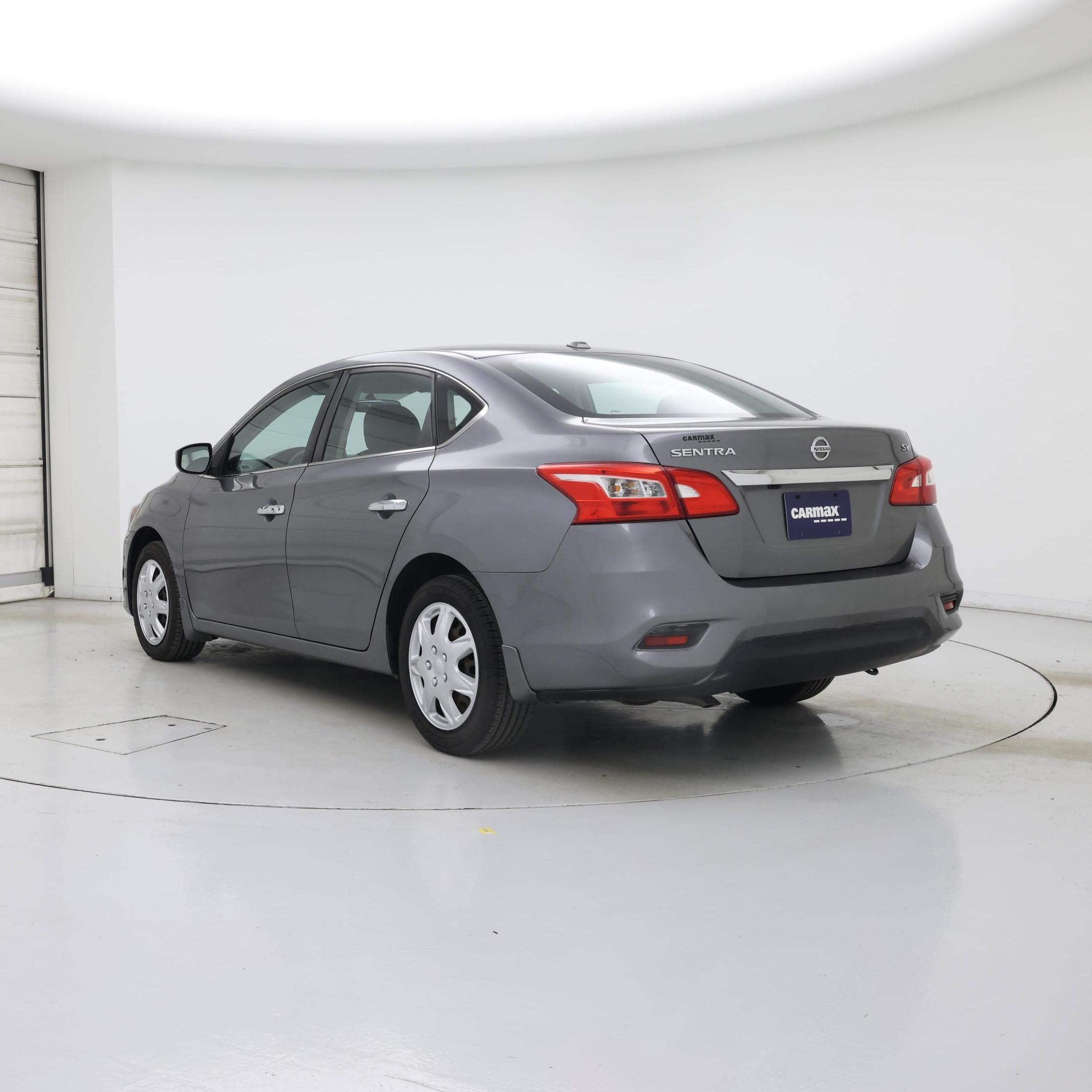 Thumbnail: 2017 Nissan Sentra - 2