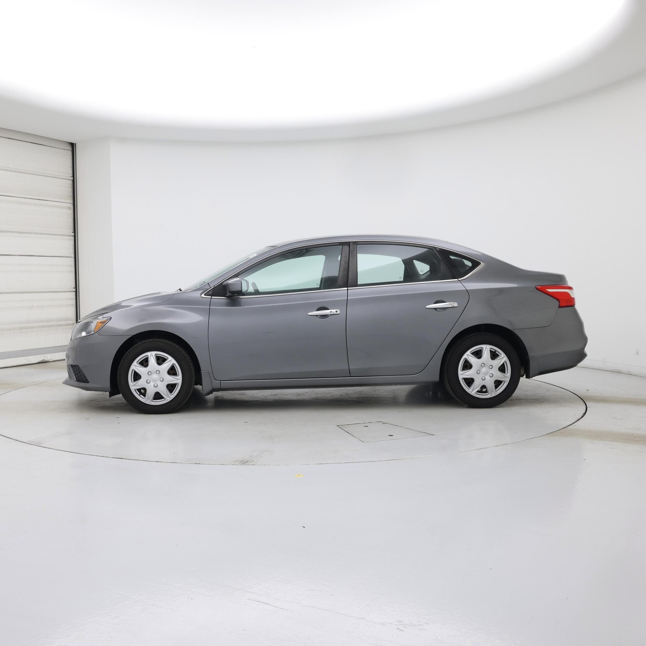 Thumbnail: 2017 Nissan Sentra - 3