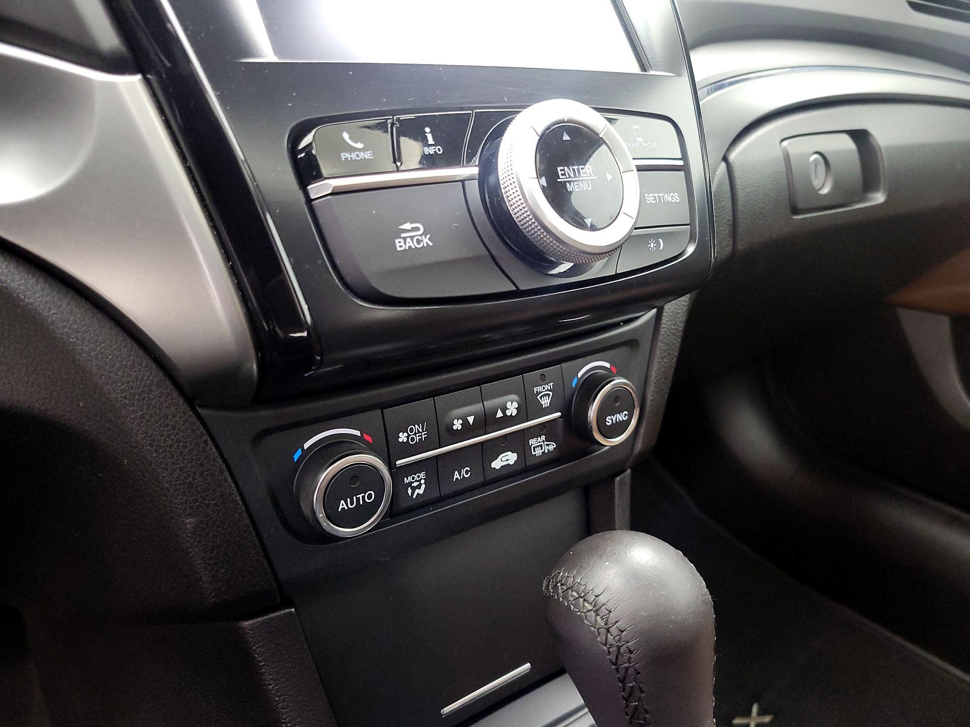 Thumbnail: 2022 Acura ILX - 15