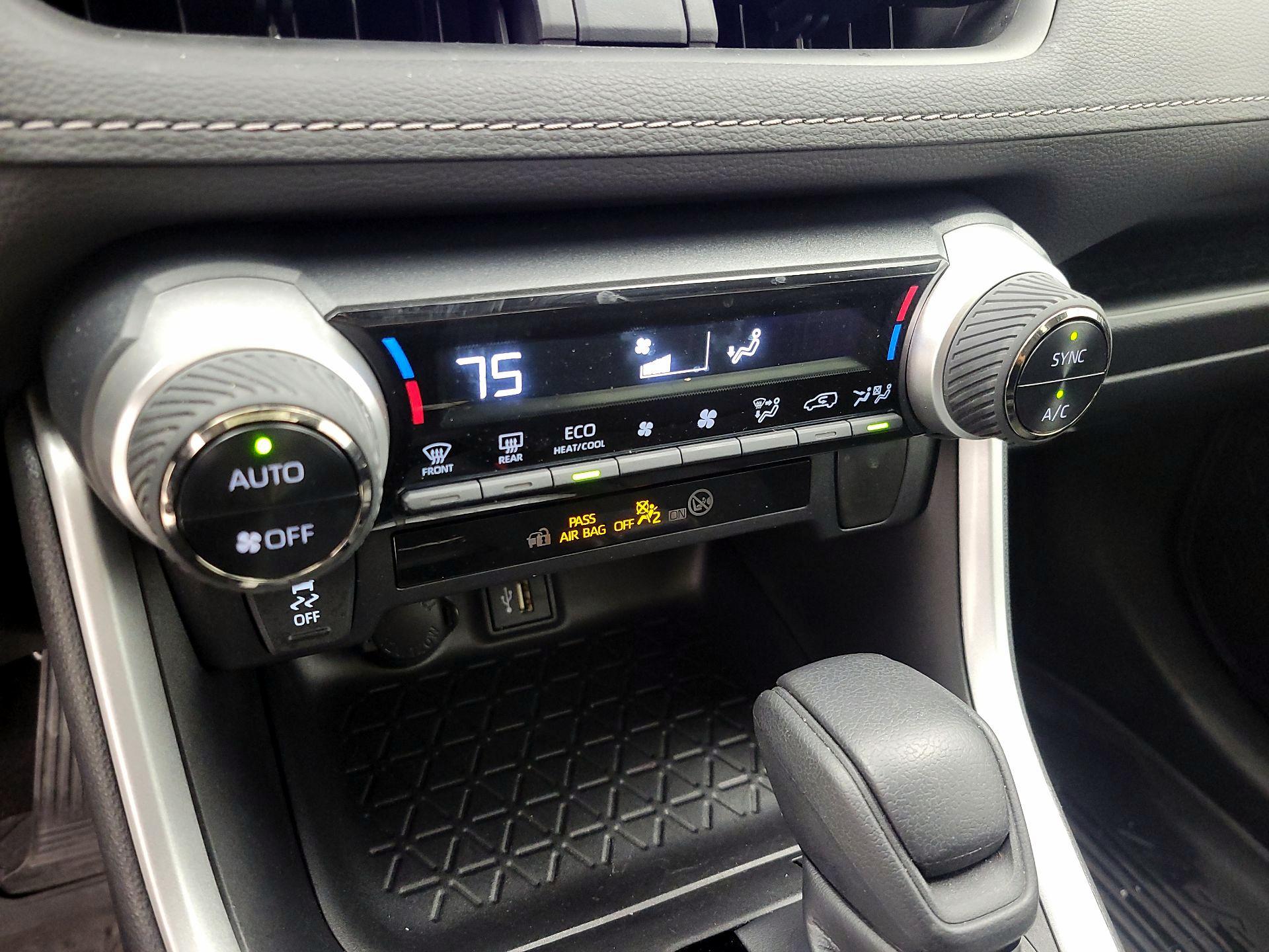 Thumbnail: 2023 Toyota RAV4 - 16