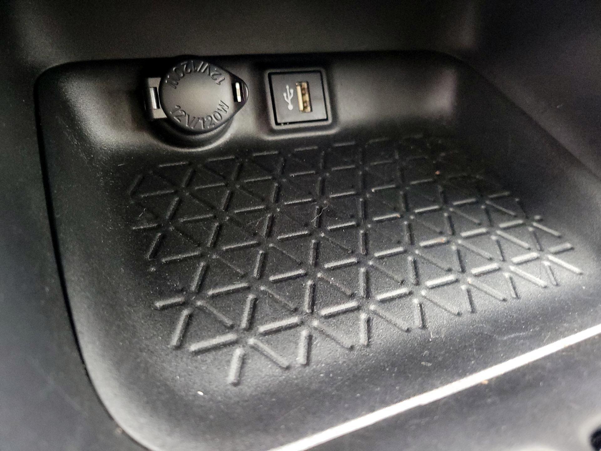 Thumbnail: 2023 Toyota RAV4 - 18