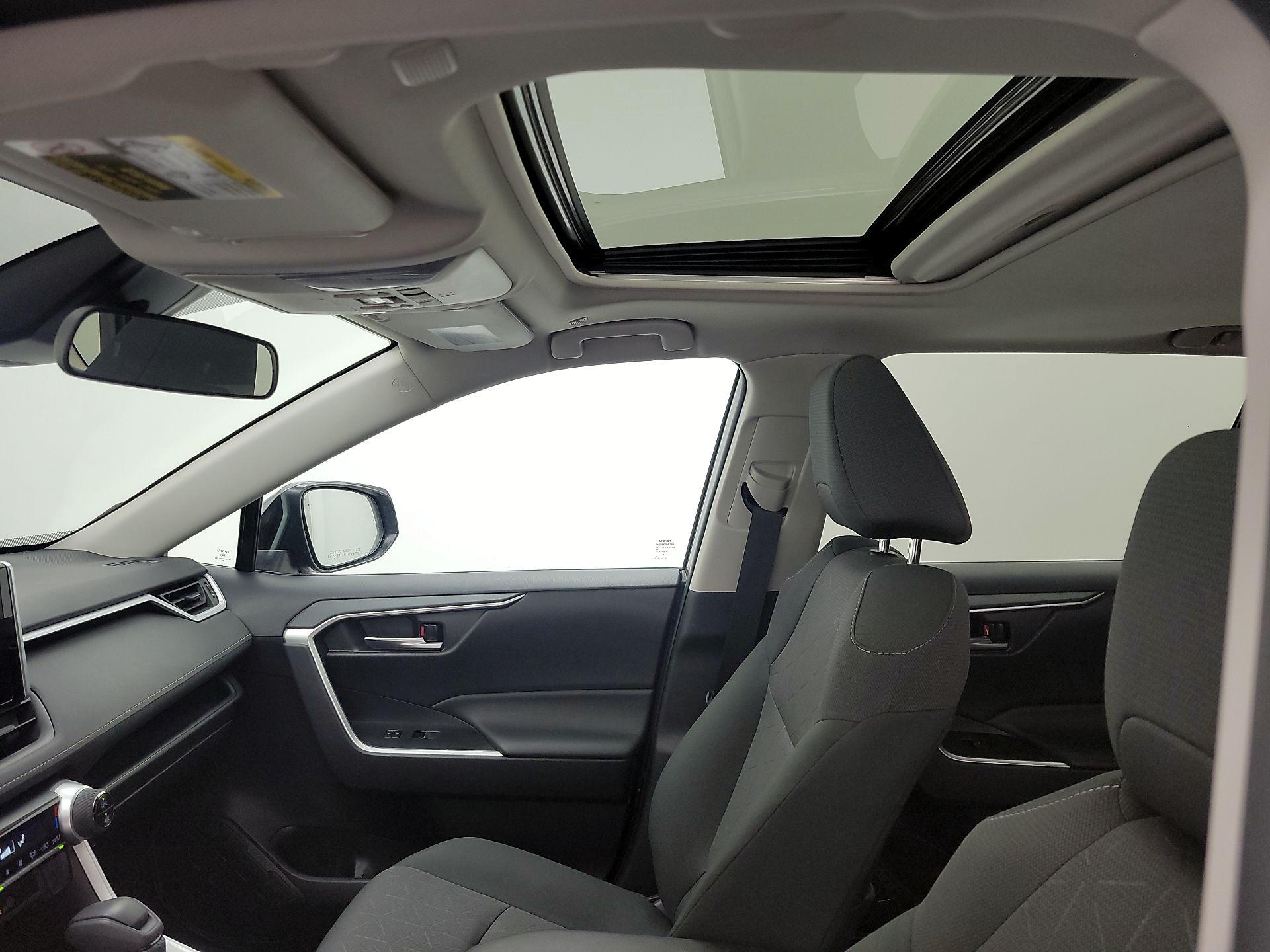 Thumbnail: 2023 Toyota RAV4 - 19