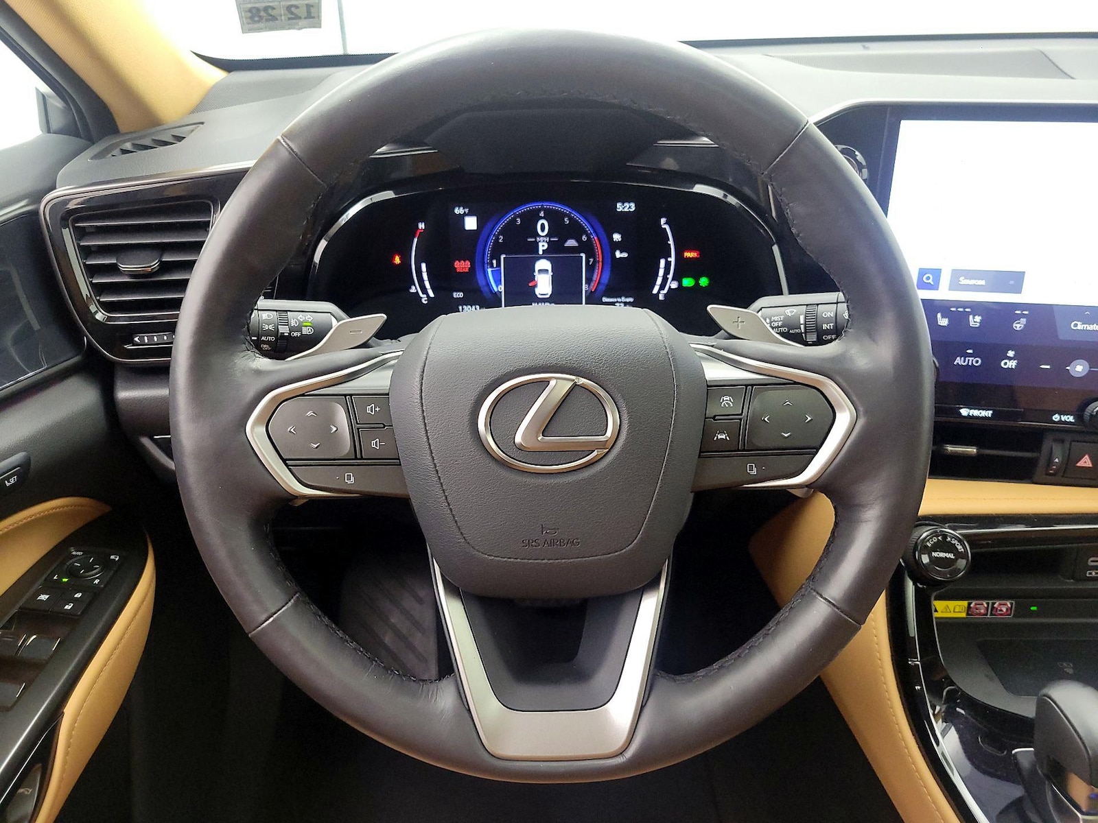 2024 Lexus NX 350 - Photo 11