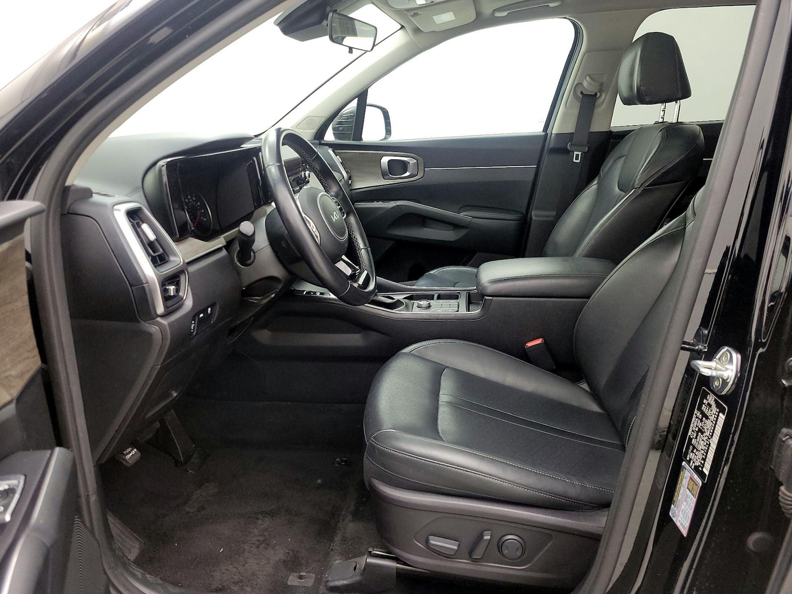 2022 Kia Sorento X-Line S - Photo 12