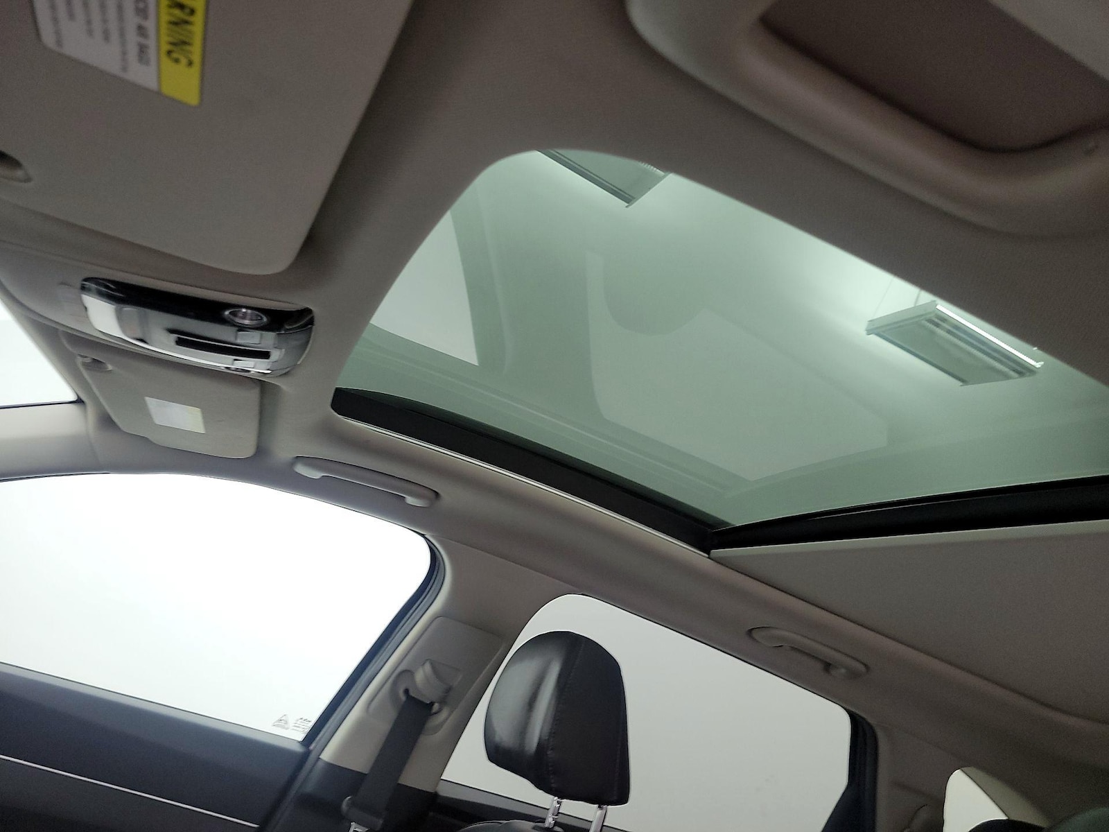 2022 Kia Sorento X-Line S - Photo 18