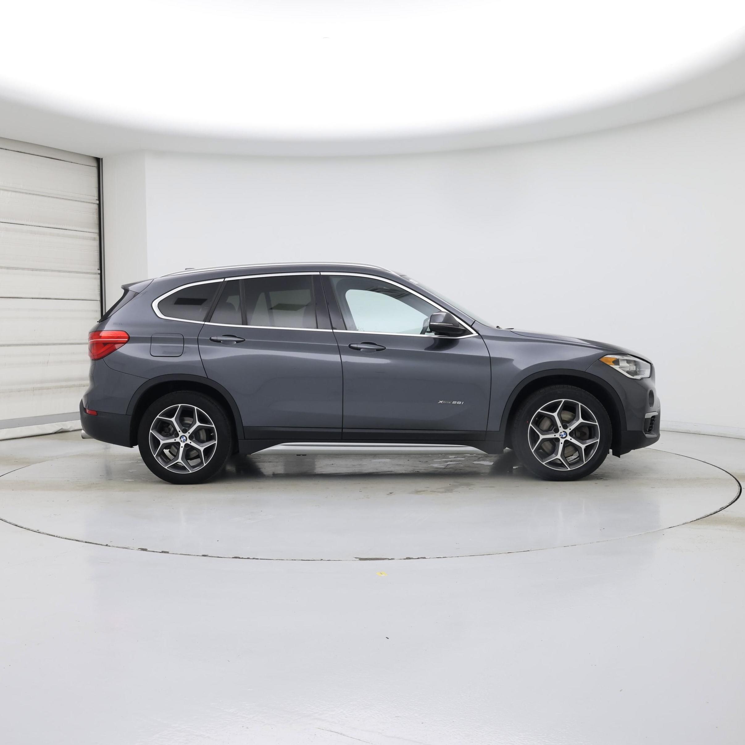 Thumbnail: 2017 BMW X1 - 7