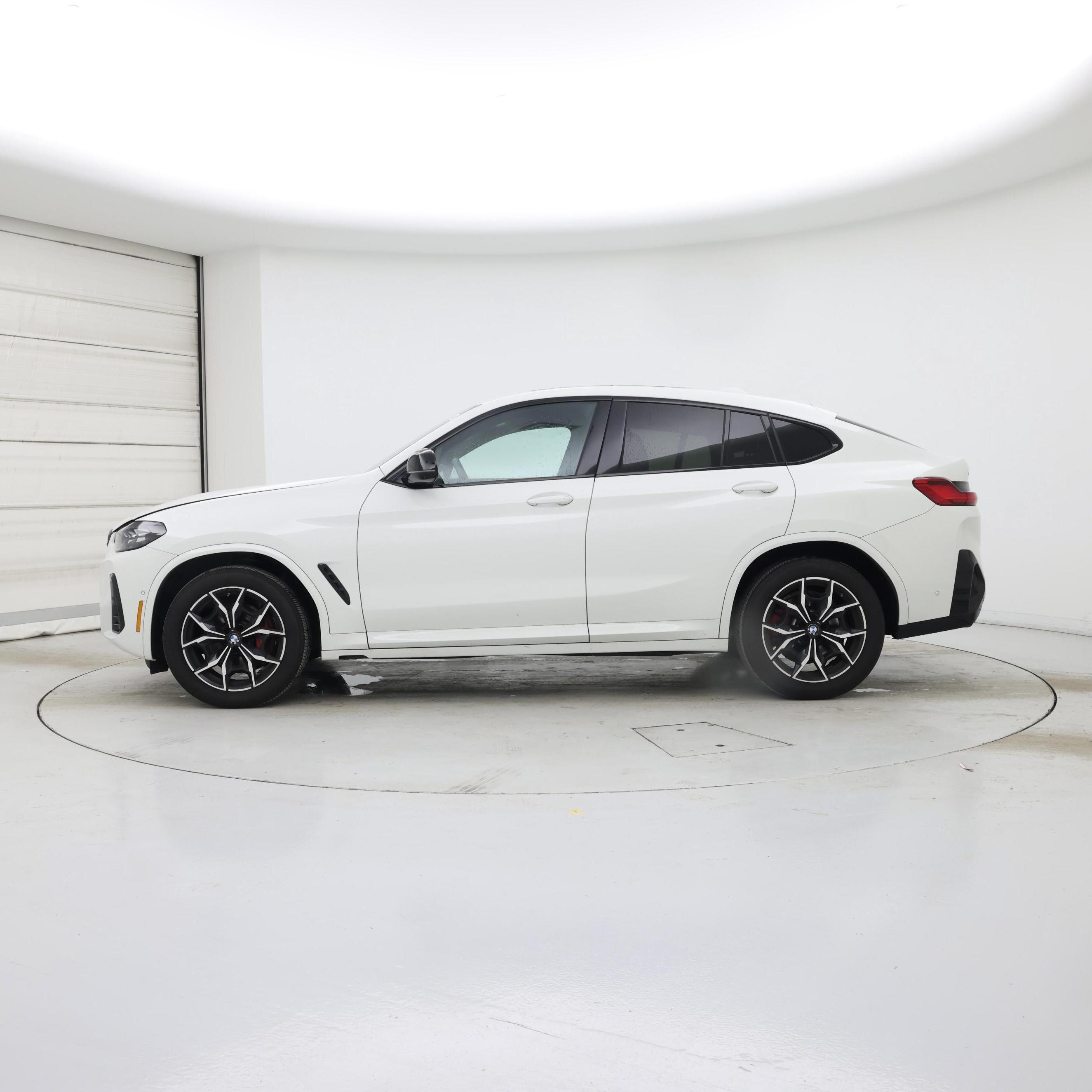 Thumbnail: 2025 BMW X4 - 3