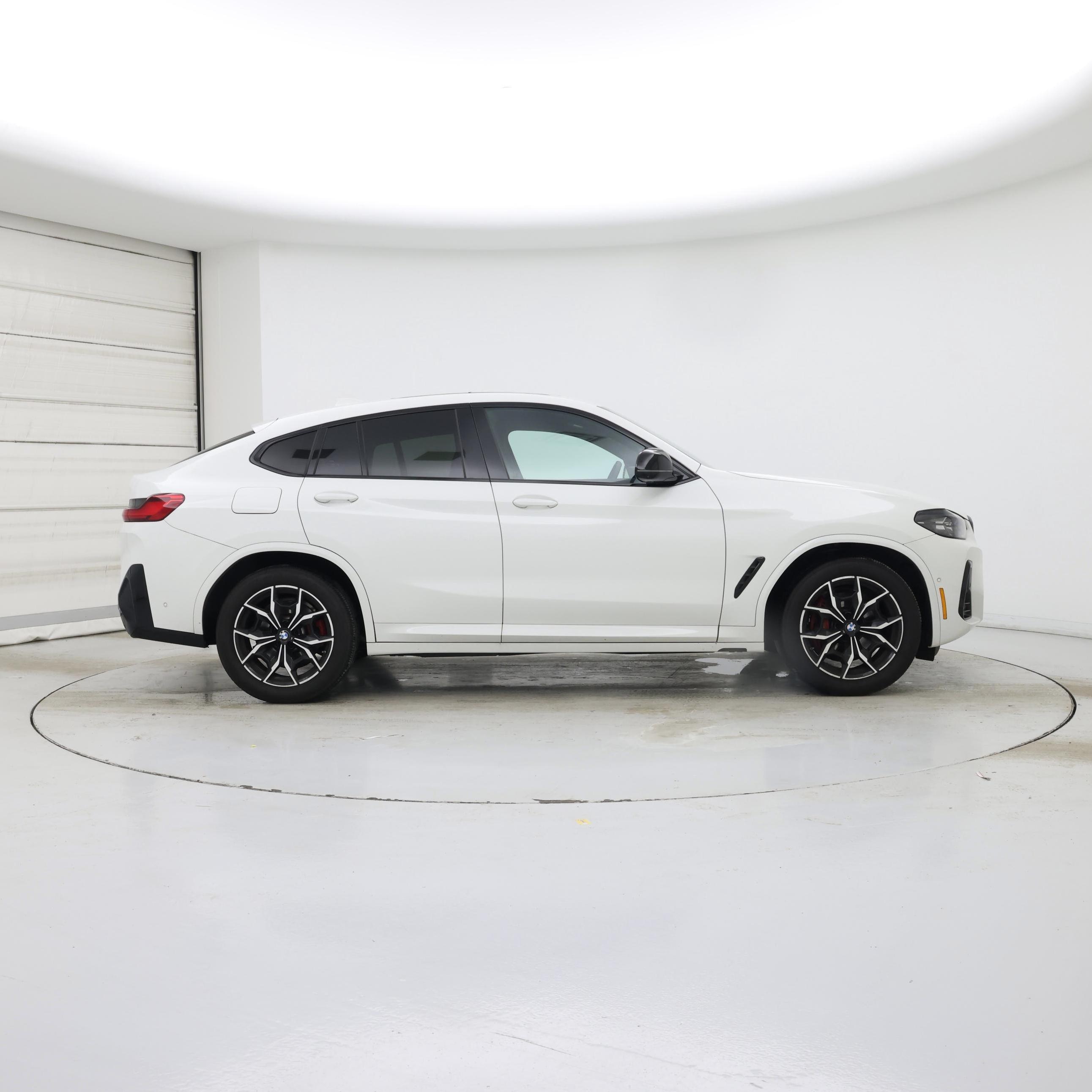 Thumbnail: 2025 BMW X4 - 7