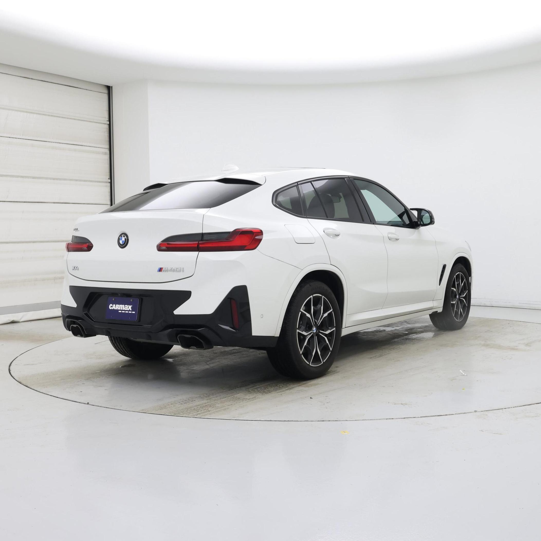 Thumbnail: 2025 BMW X4 - 8