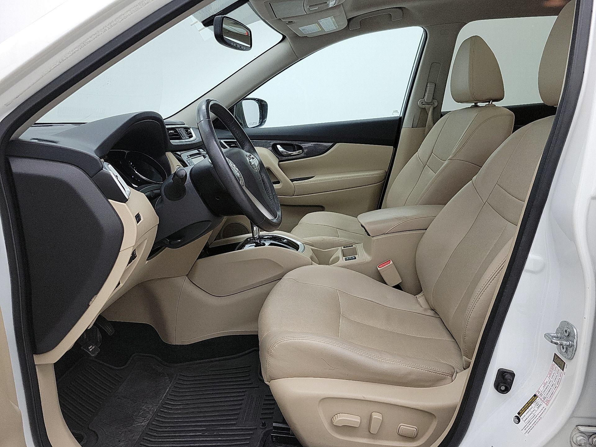 Thumbnail: 2016 Nissan Rogue - 11