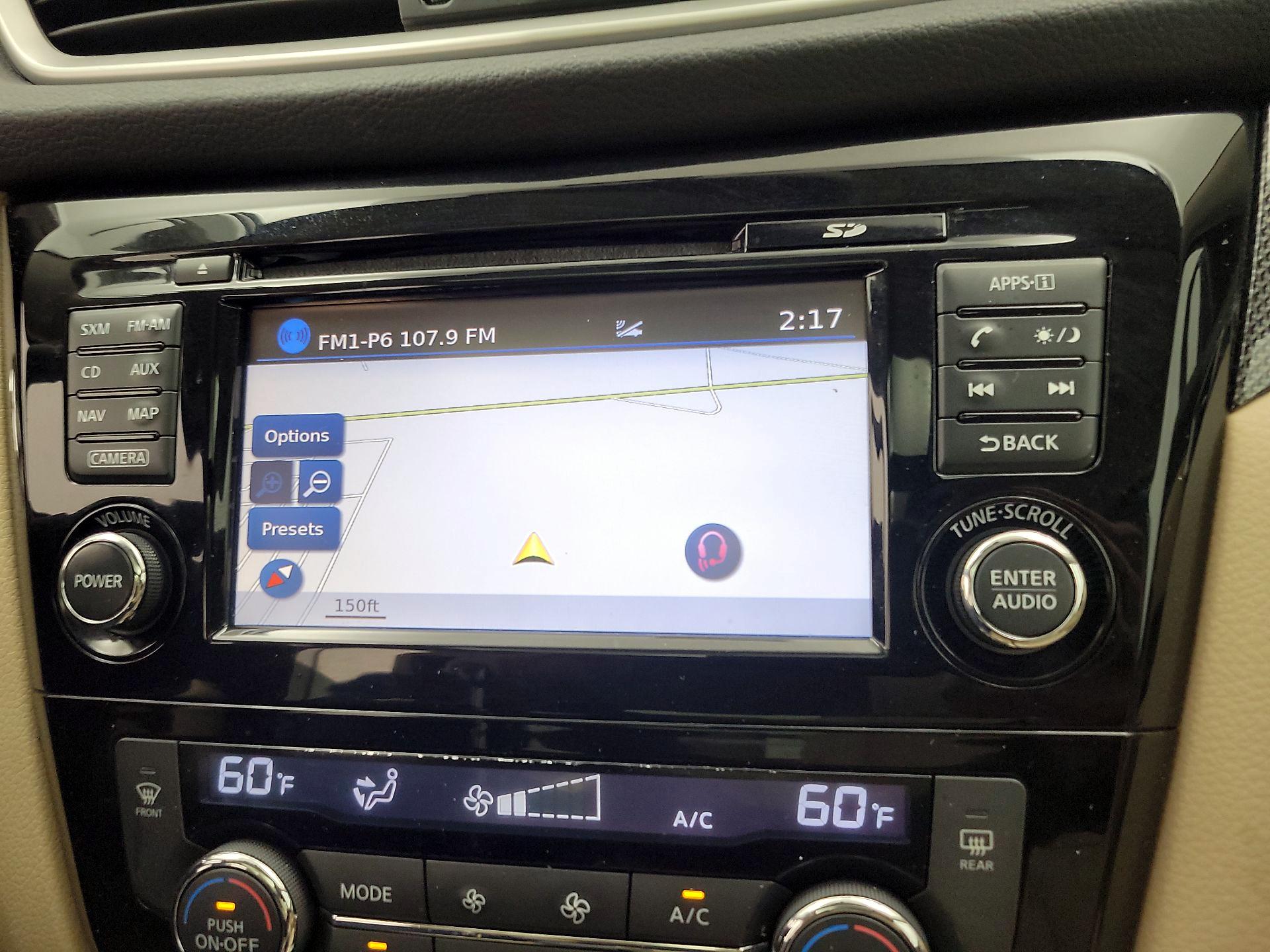 Thumbnail: 2016 Nissan Rogue - 14