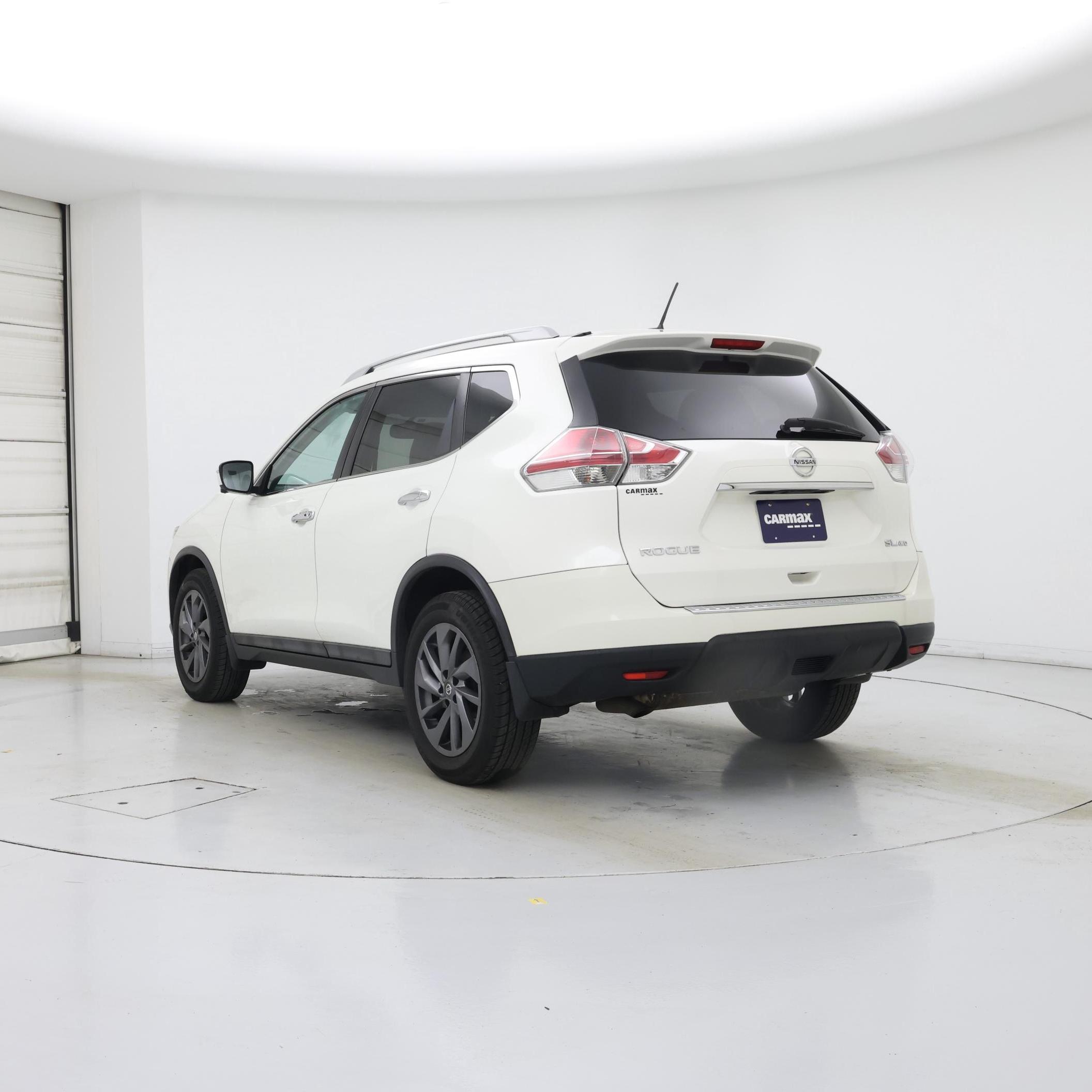 Thumbnail: 2016 Nissan Rogue - 2