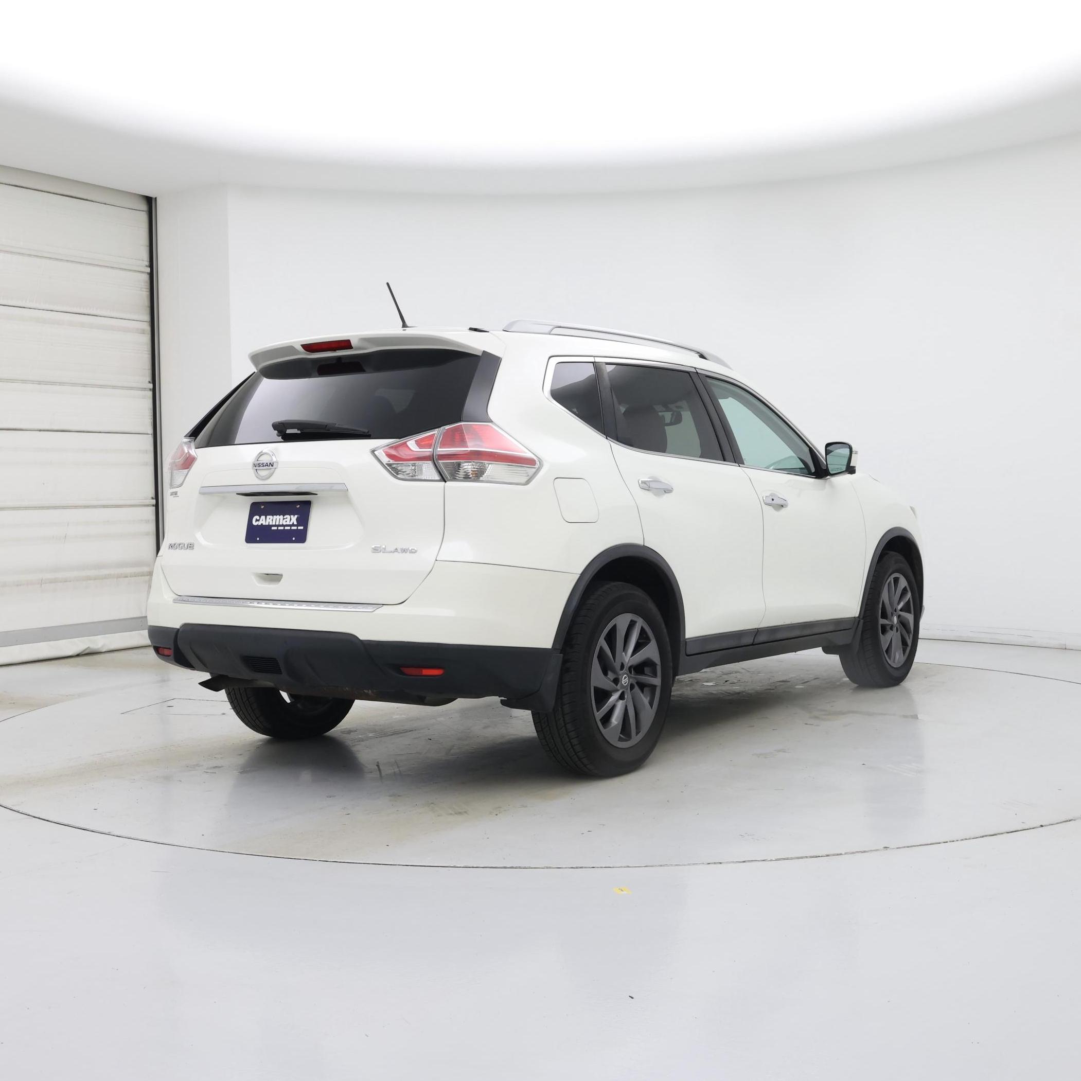 Thumbnail: 2016 Nissan Rogue - 8