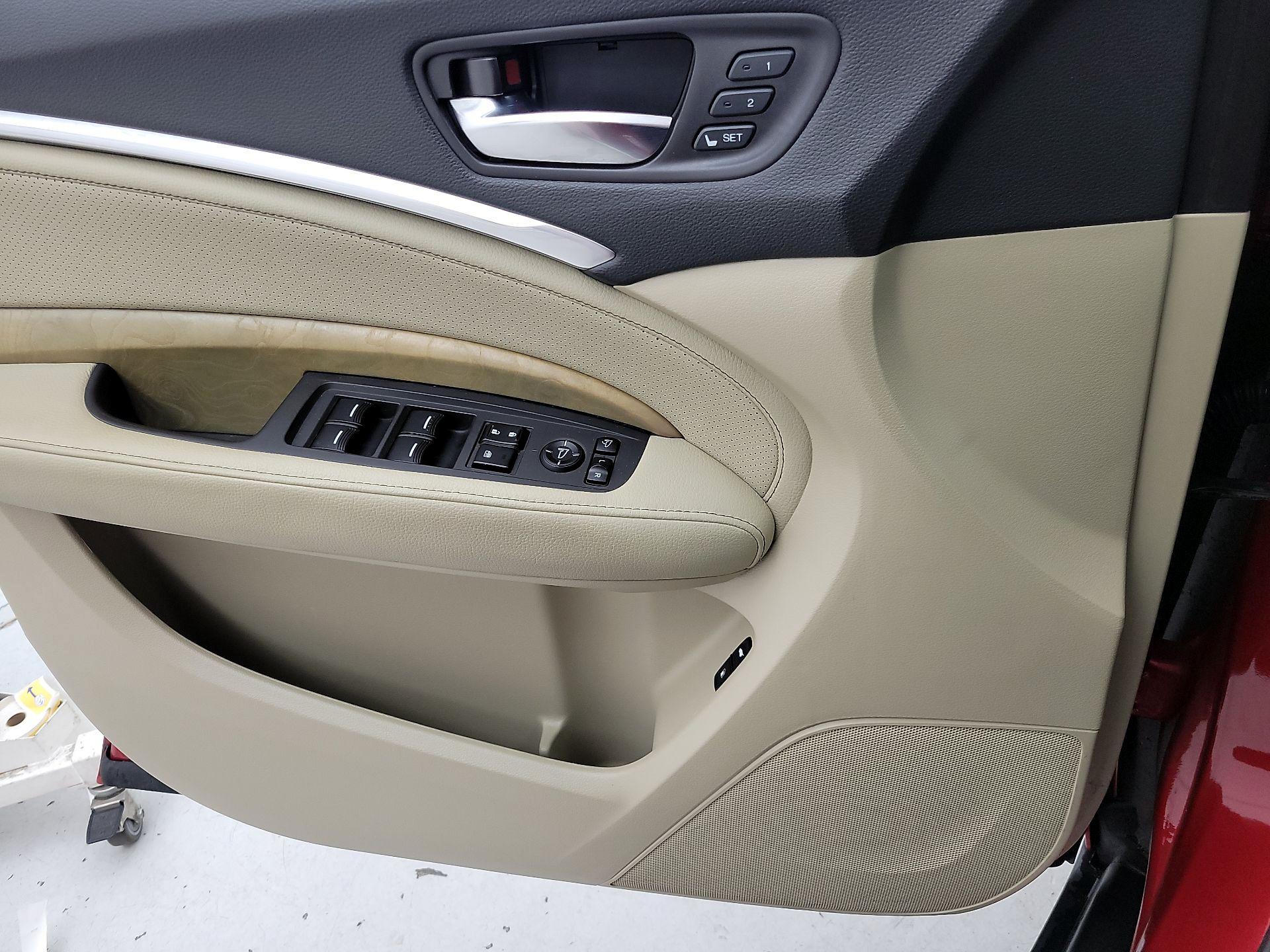 Thumbnail: 2020 Acura MDX - 13