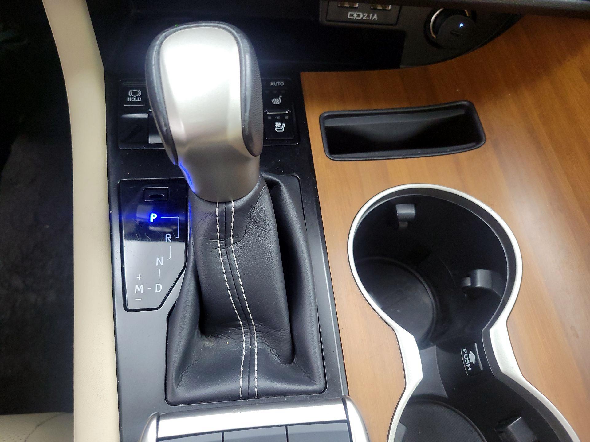 Thumbnail: 2021 Lexus RX - 17