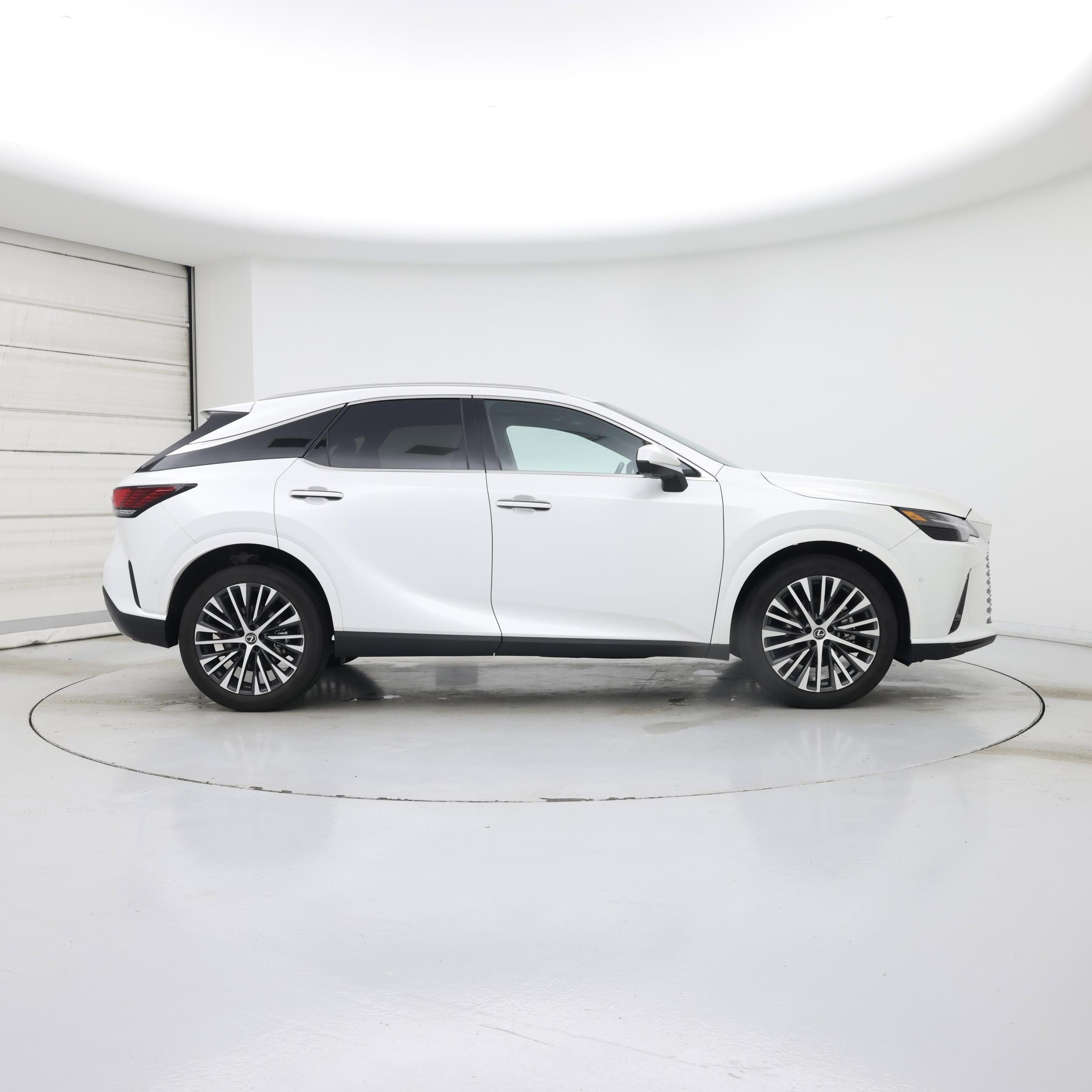 Thumbnail: 2023 Lexus RX - 7