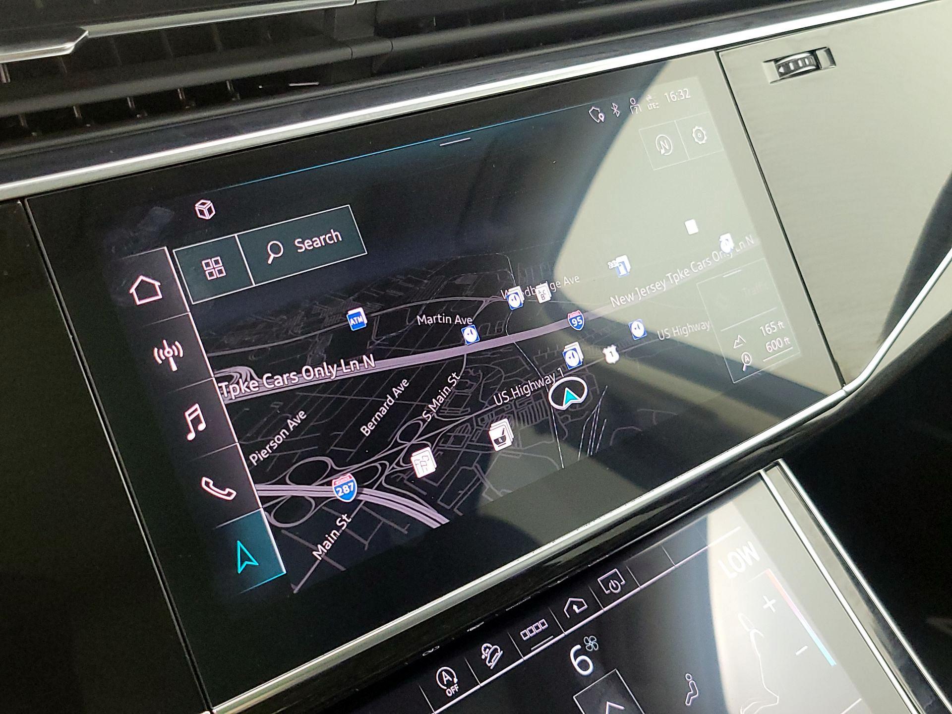 Thumbnail: 2021 Audi Q7 - 14