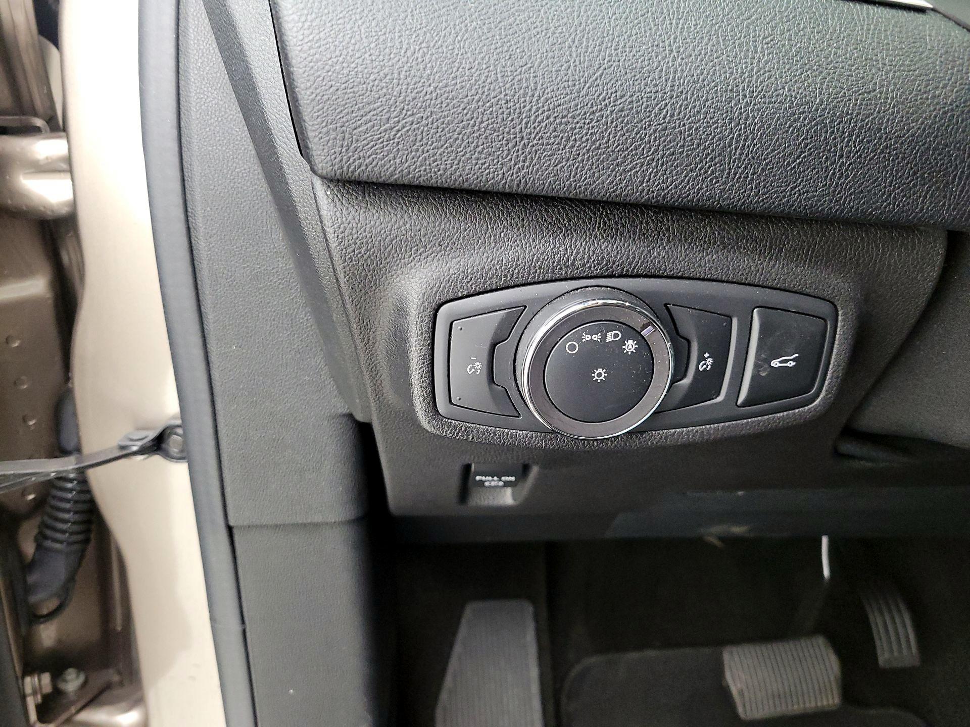 Thumbnail: 2019 Lincoln MKC - 13